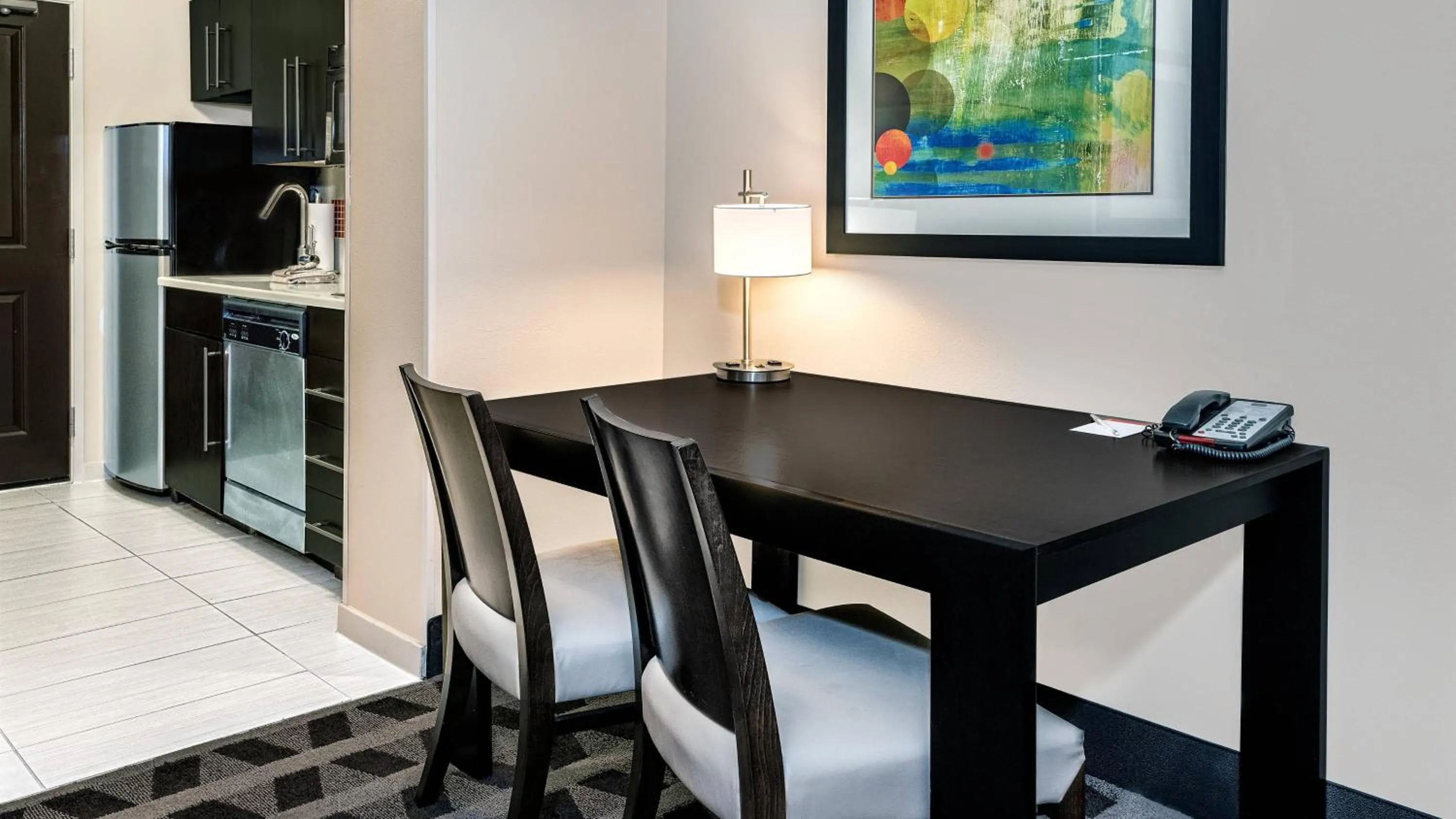 Kitchen or kitchenette in TownePlace Suites by Marriott San Antonio Downtown Riverwalk