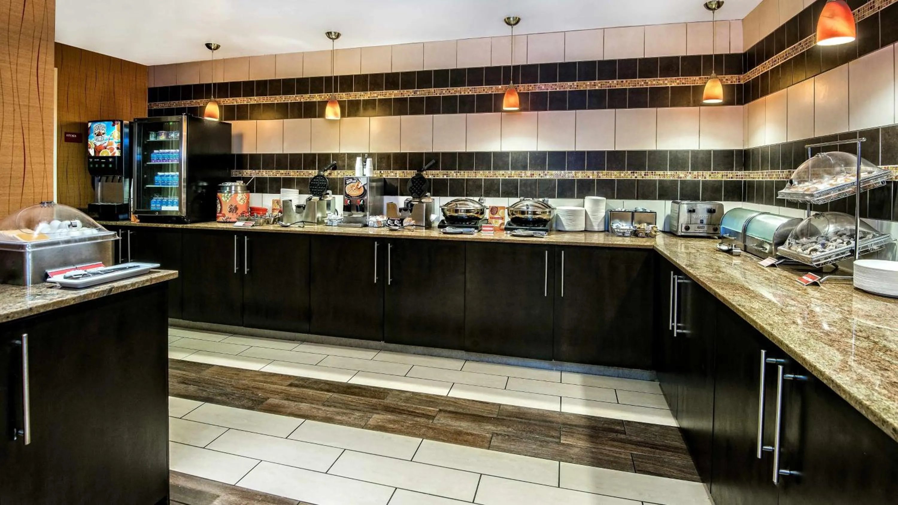 Food and drinks in TownePlace Suites by Marriott San Antonio Downtown Riverwalk