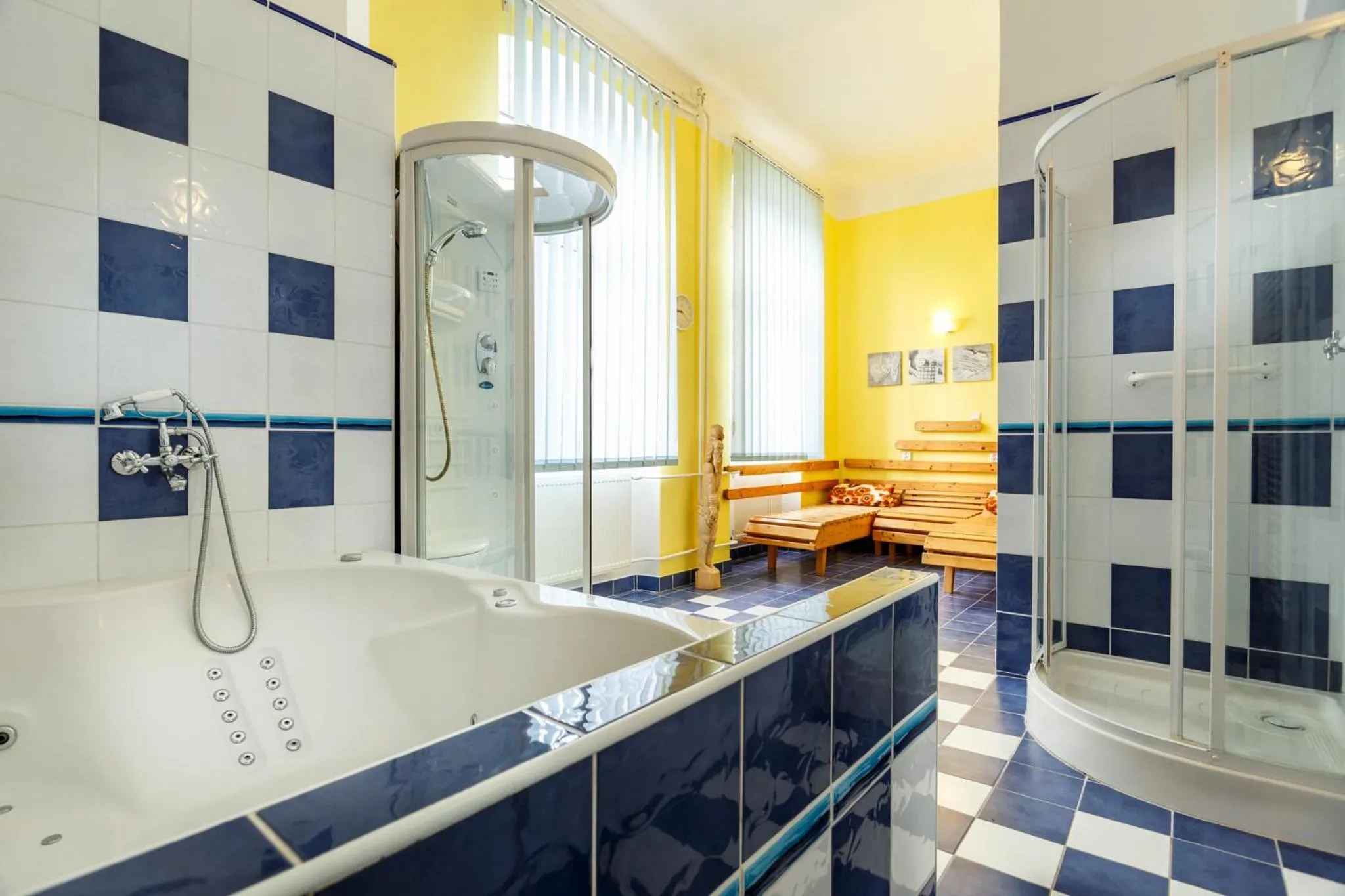 Hot Tub in Penzión - Restaurant Atrium