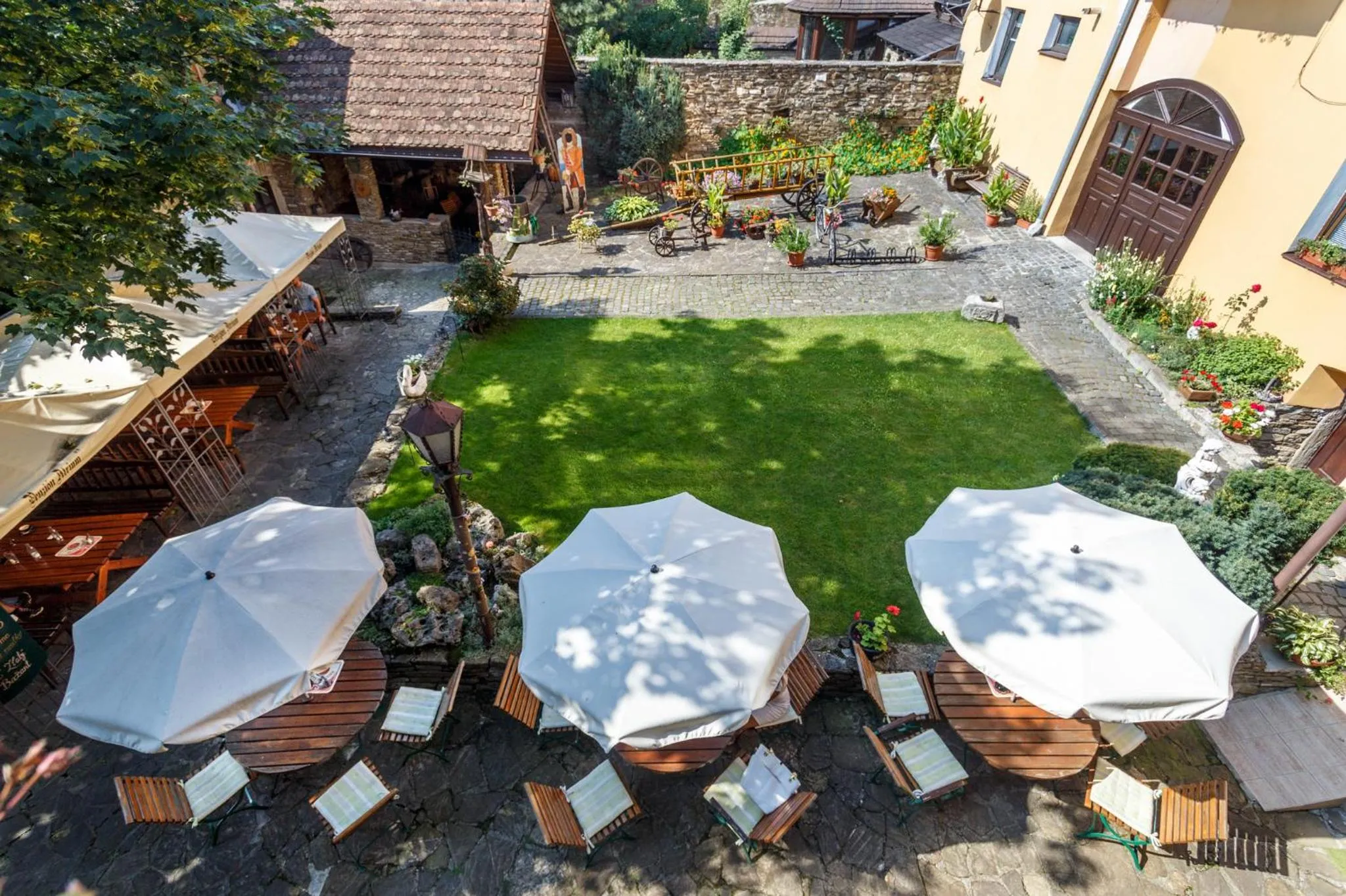 Garden view in Penzión - Restaurant Atrium