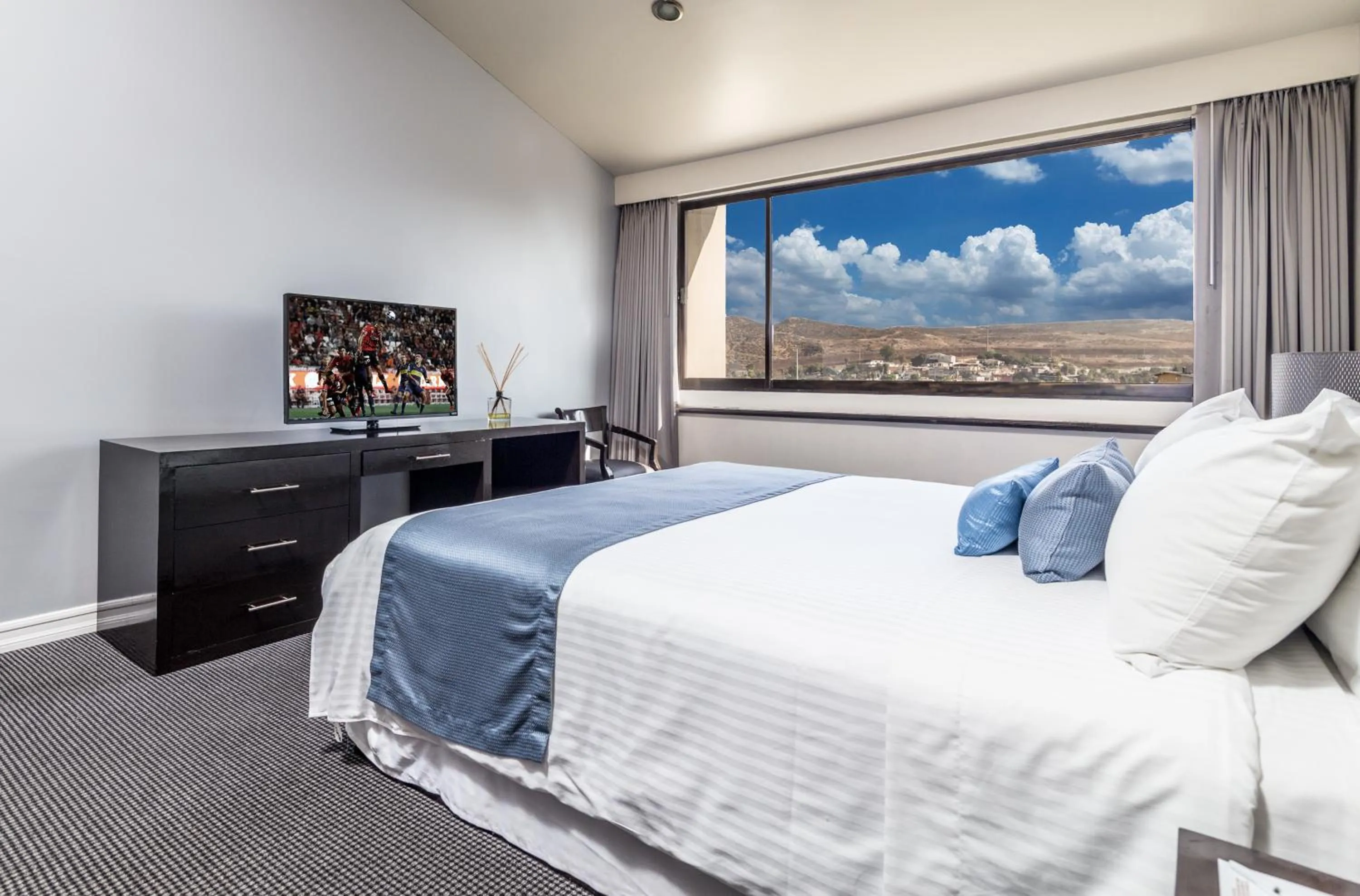 Bed in Pueblo Amigo Hotel Plaza y Casino