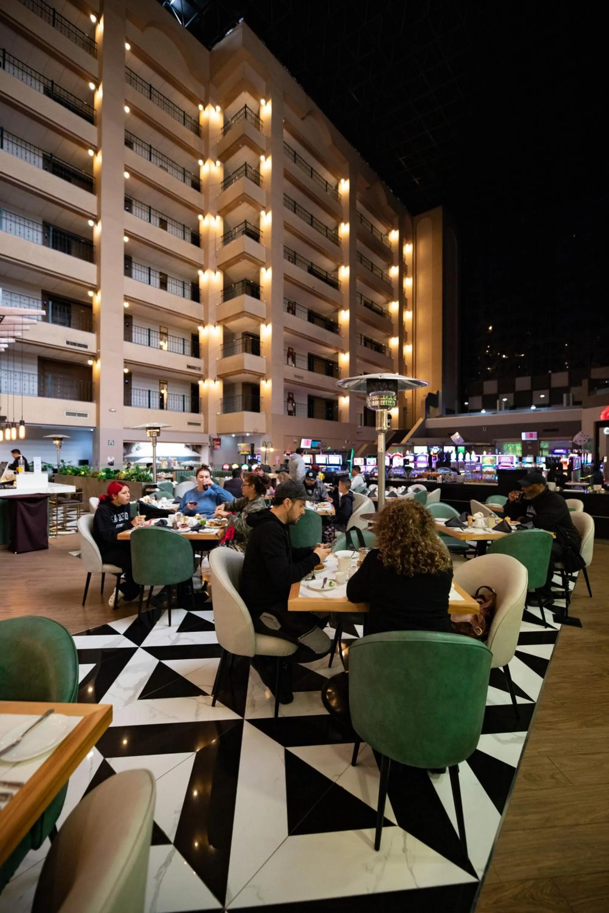 Restaurant/places to eat in Pueblo Amigo Hotel Plaza y Casino