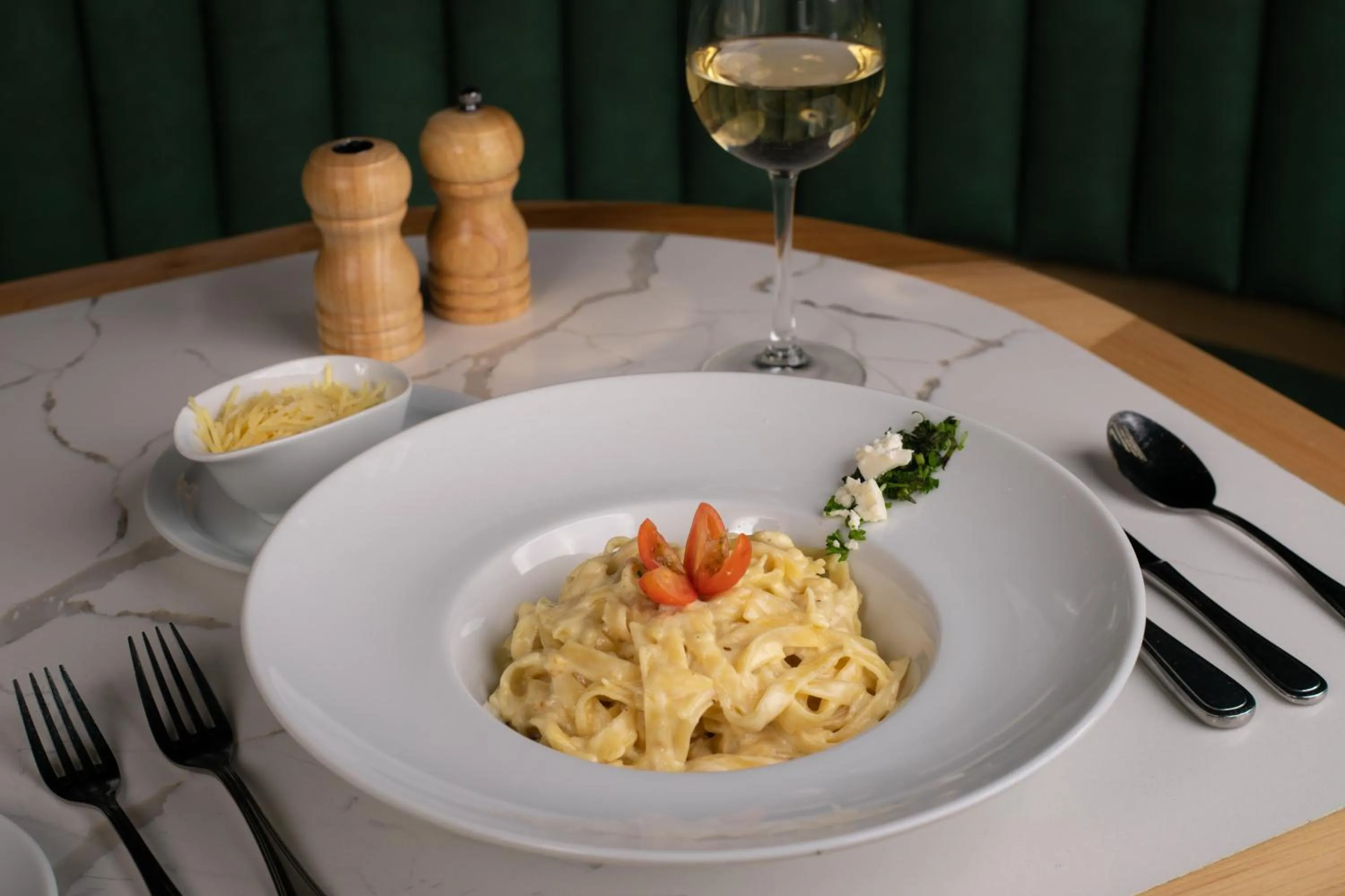 Restaurant/places to eat in Pueblo Amigo Hotel Plaza y Casino