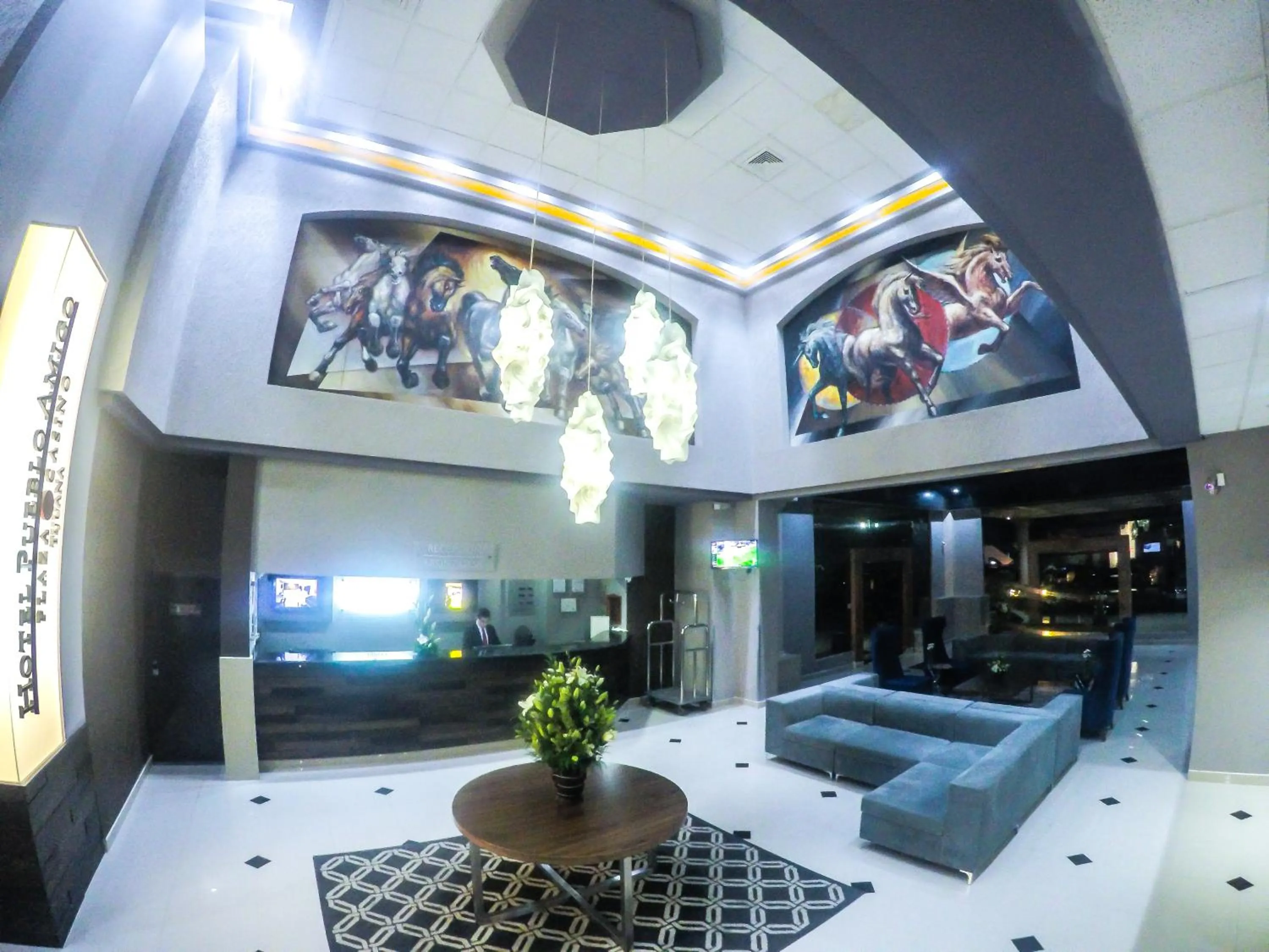 Lobby or reception in Pueblo Amigo Hotel Plaza y Casino