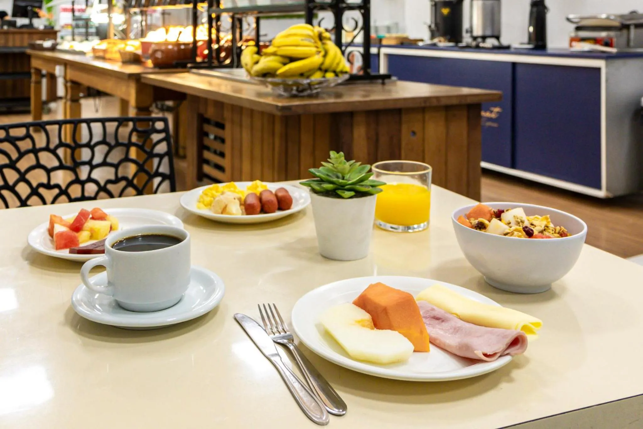 Breakfast in Travel Inn Express Hotels Brás