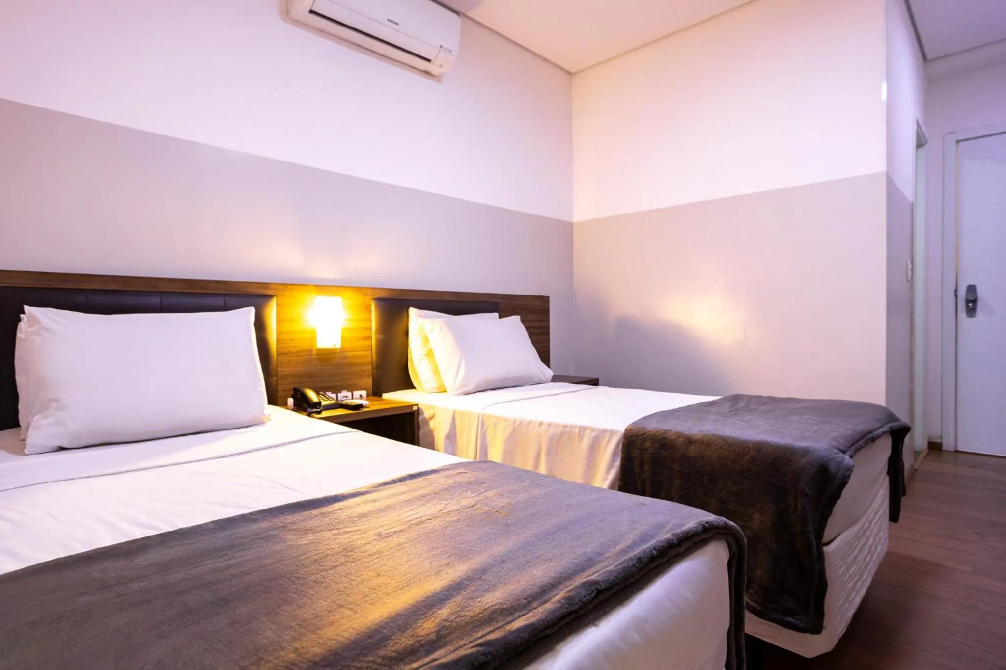 Bed in Travel Inn Express Hotels Brás