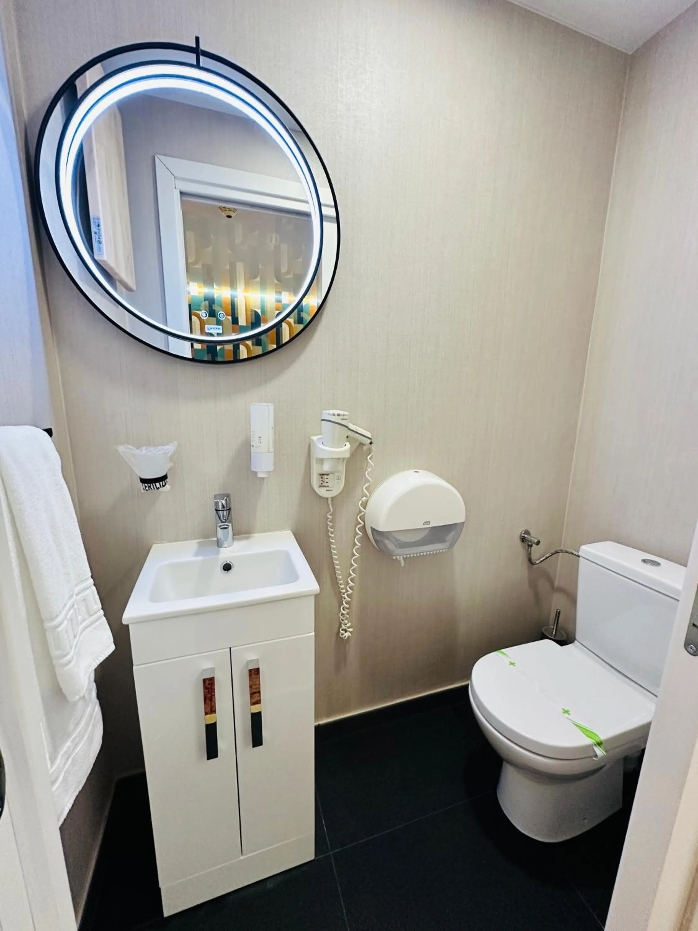 Villa & Restaurant Levoslav House