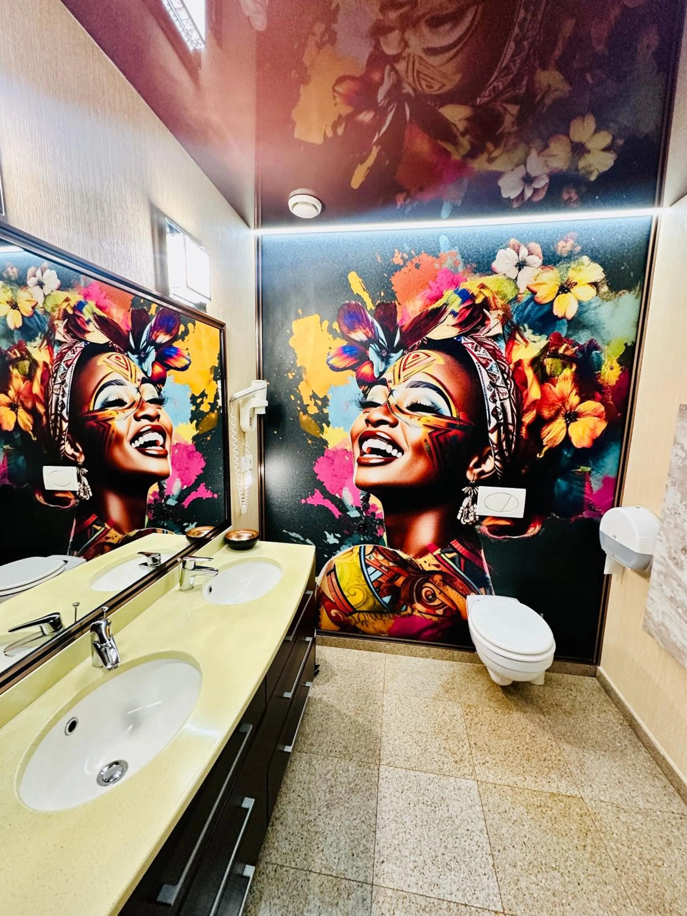 Decorative detail in Villa & Restaurant Levoslav House