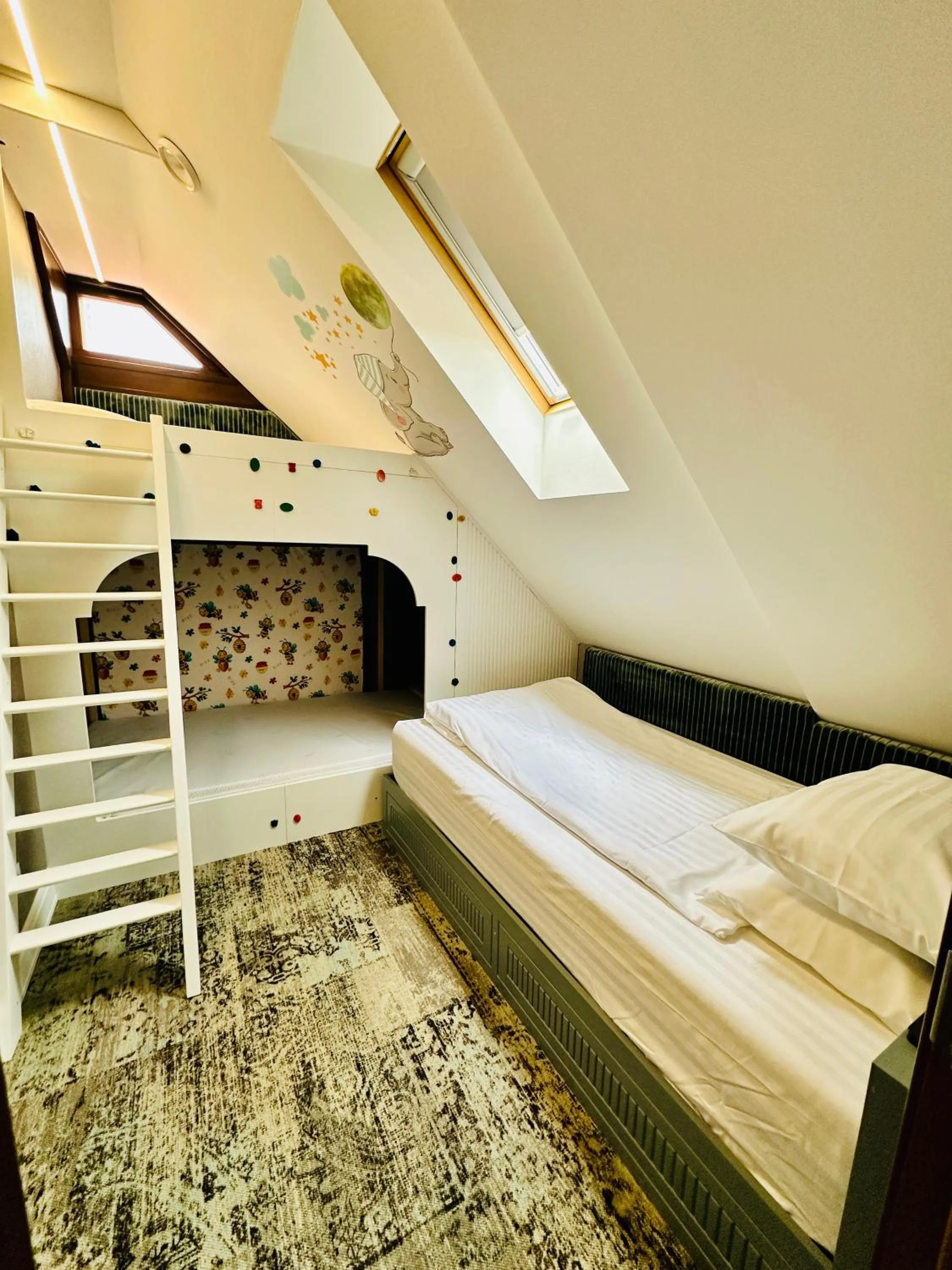 Bed in Villa & Restaurant Levoslav House