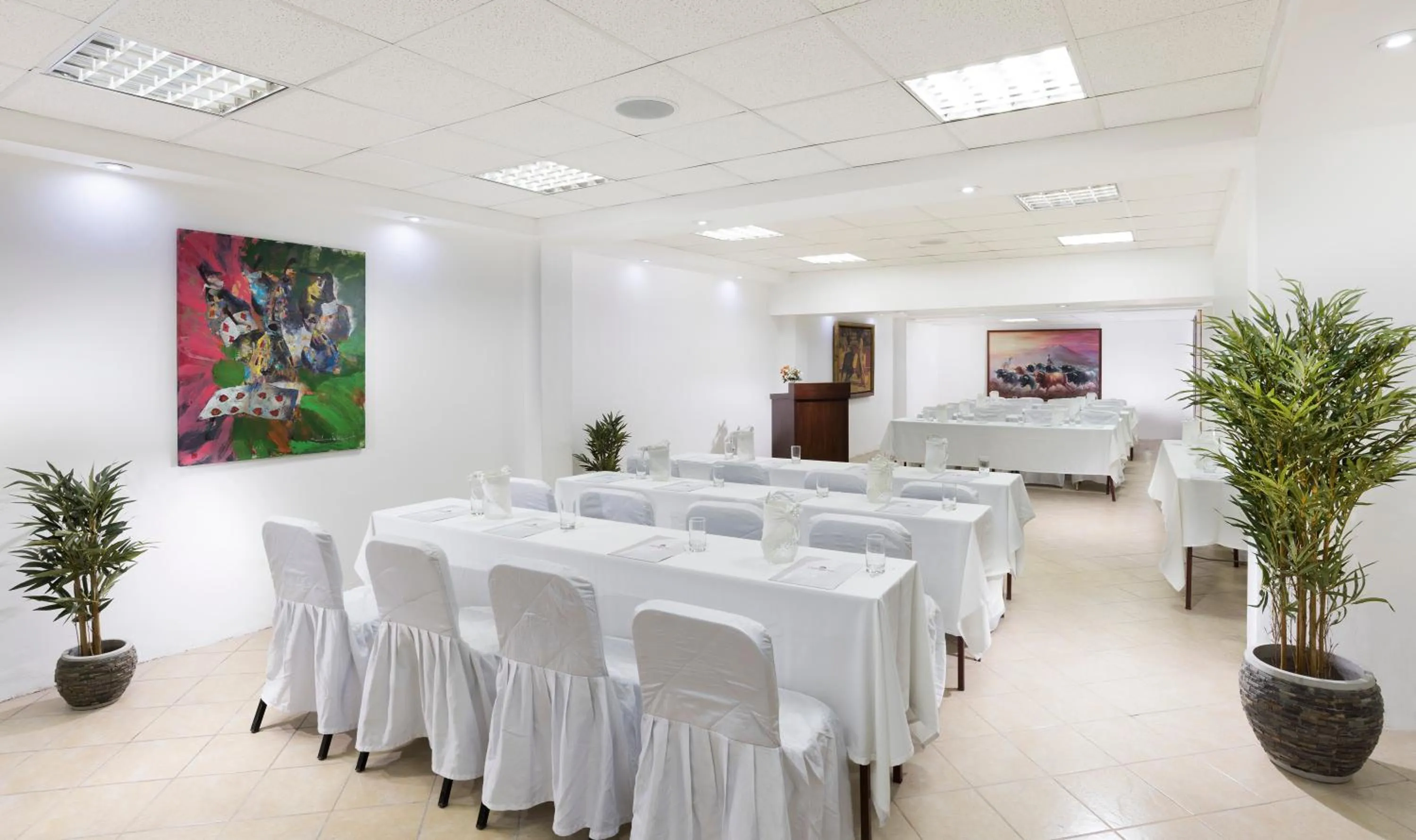 Meeting/conference room in Hotel Corregidor by Cassana