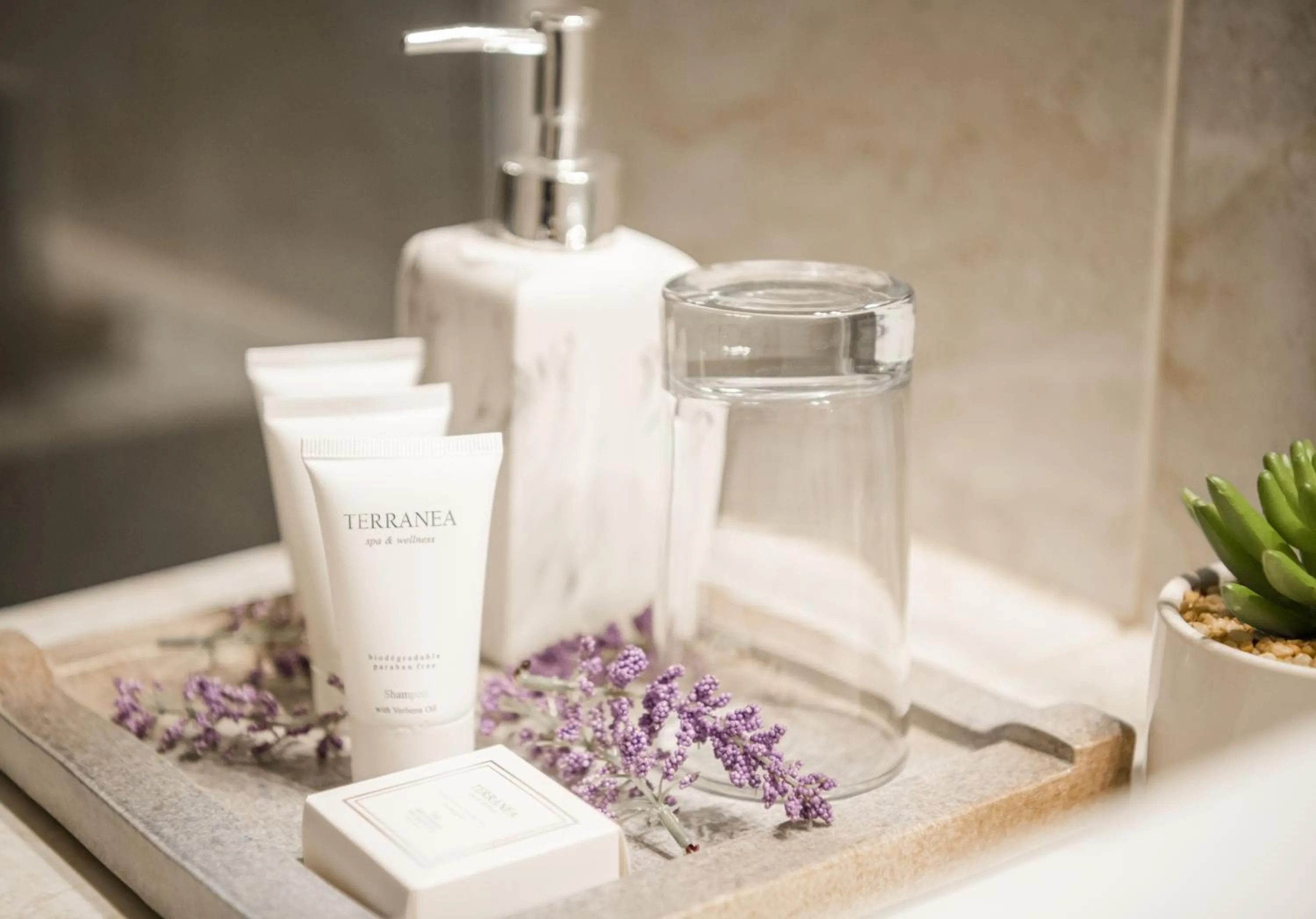 Bathroom in Hotel Corregidor by Cassana