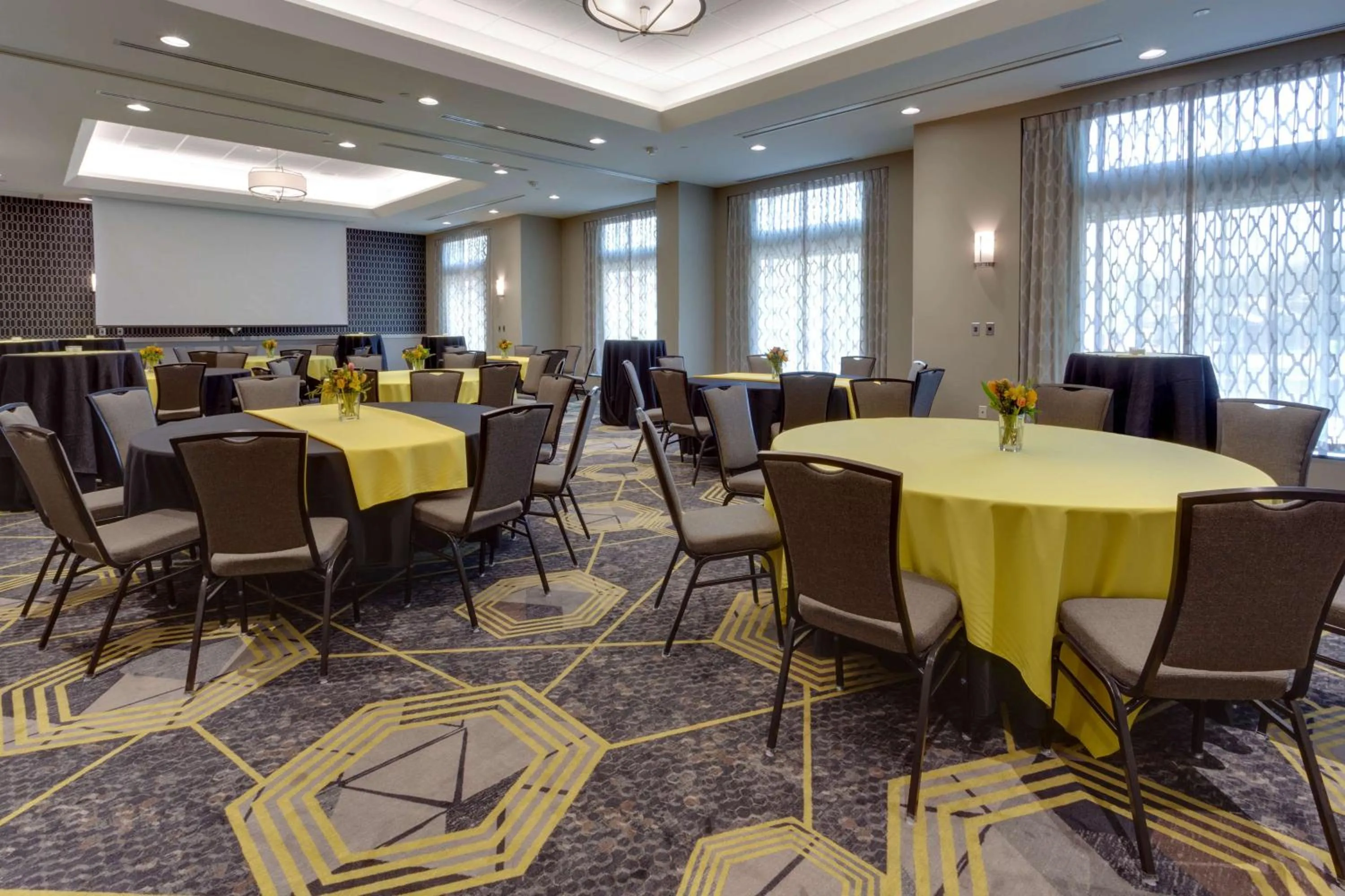 On site in Drury Inn & Suites Pittsburgh Airport Settlers Ridge