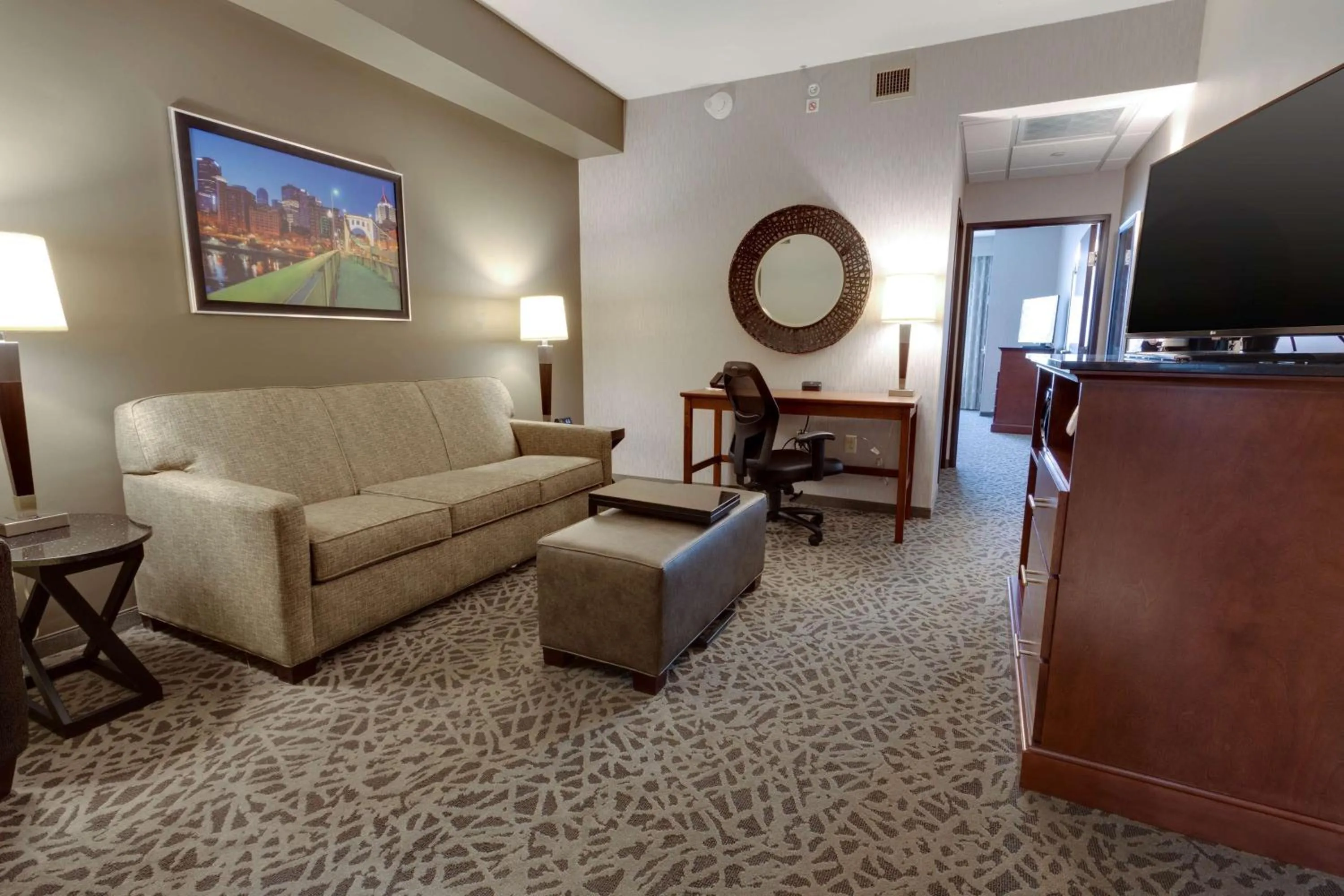 Photo of the whole room in Drury Inn & Suites Pittsburgh Airport Settlers Ridge