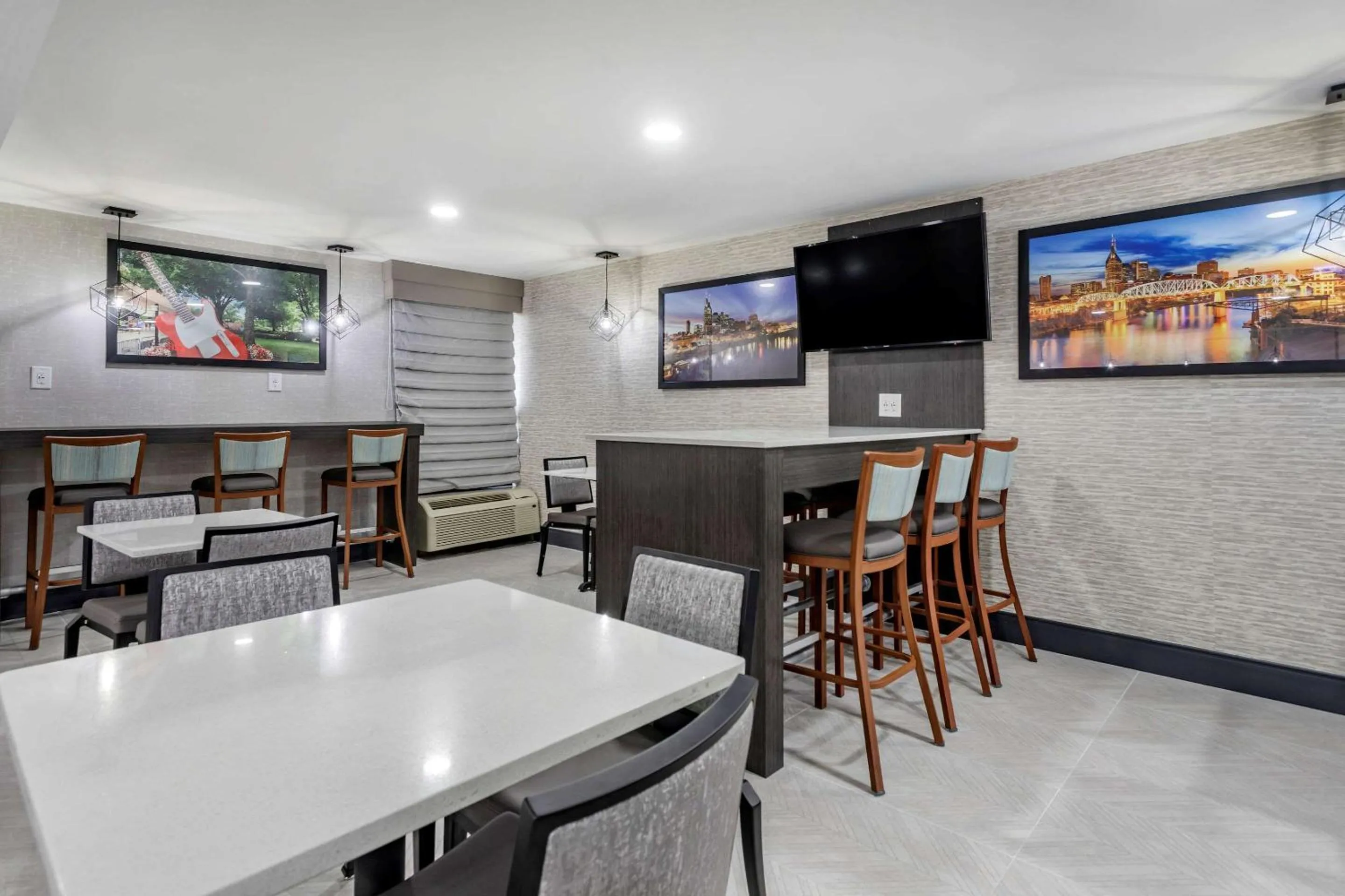 Restaurant/places to eat in Comfort Inn Nashville - Opryland Area