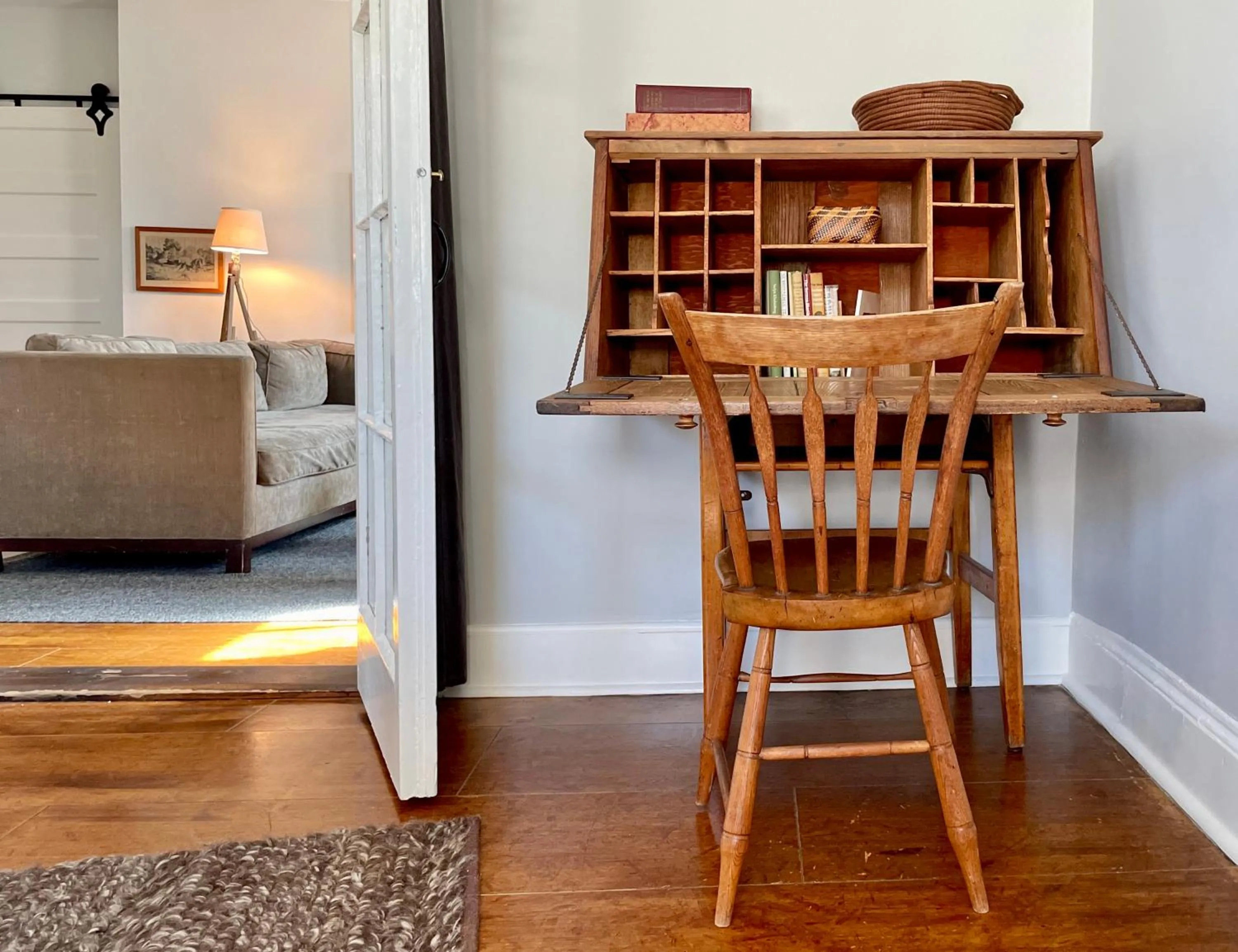 Living room in Wm. Farmer and Sons