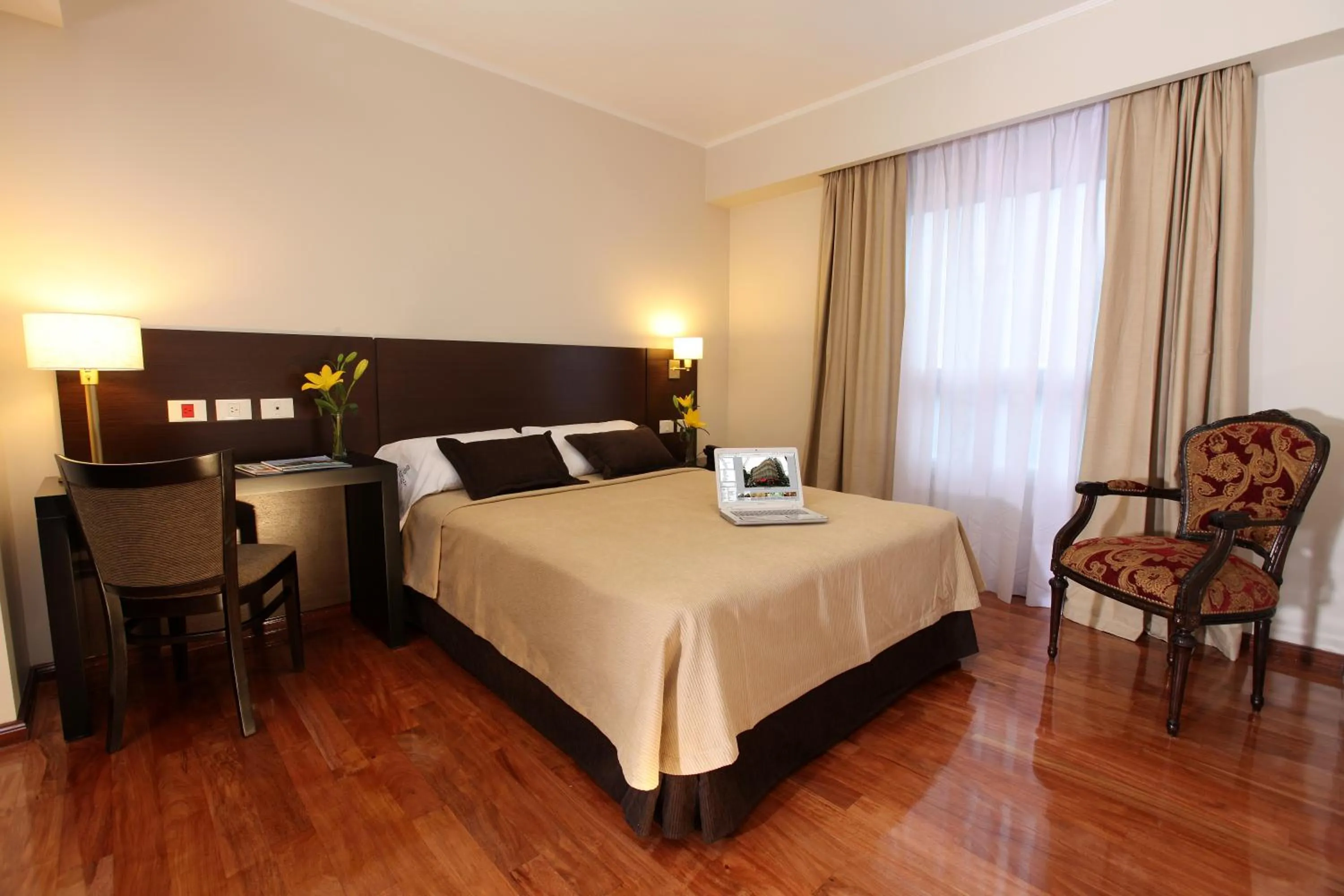 Photo of the whole room, Bed in Europlaza Hotel & Suites