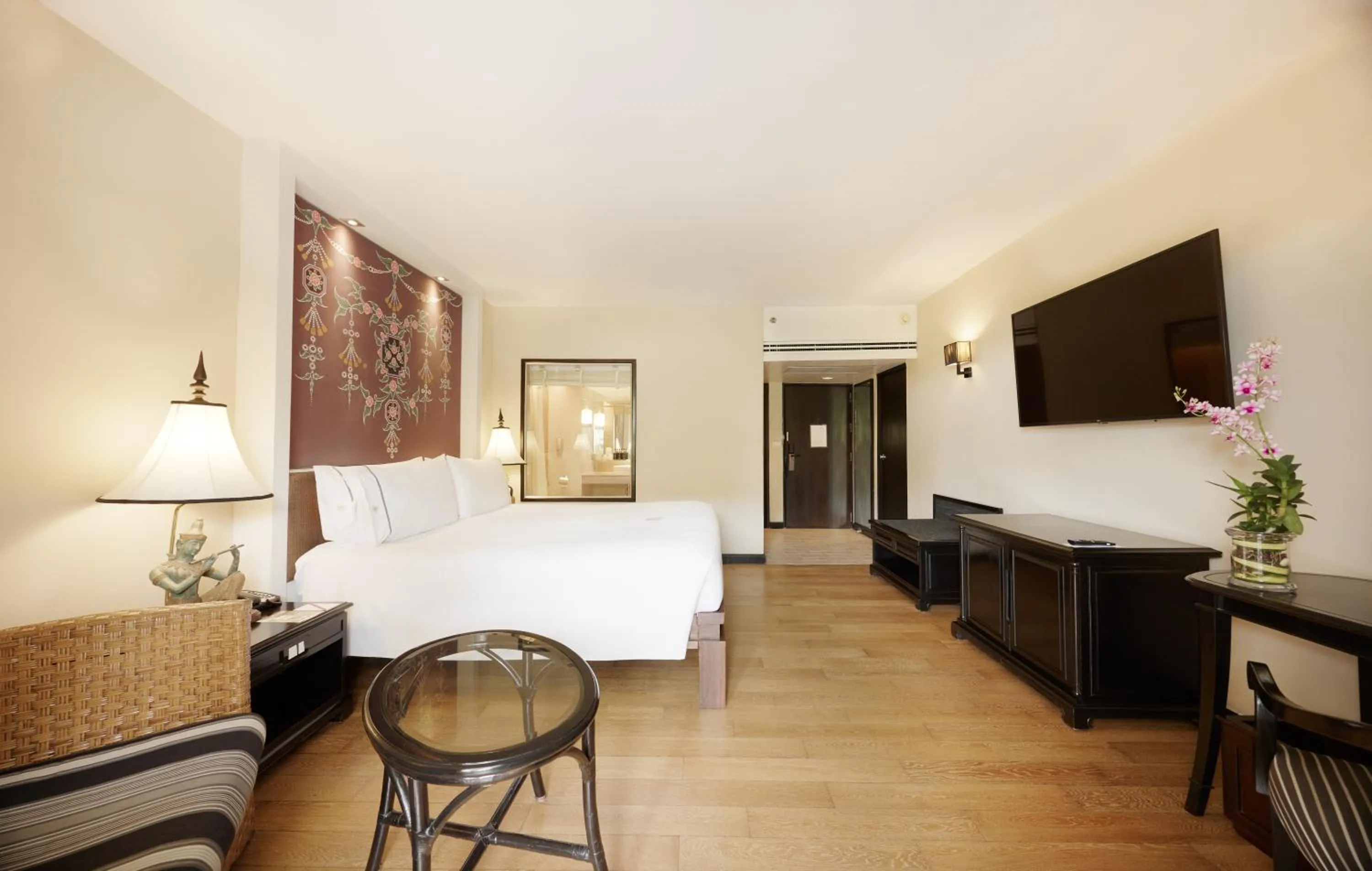 Bed in Siam Bayshore Resort Pattaya