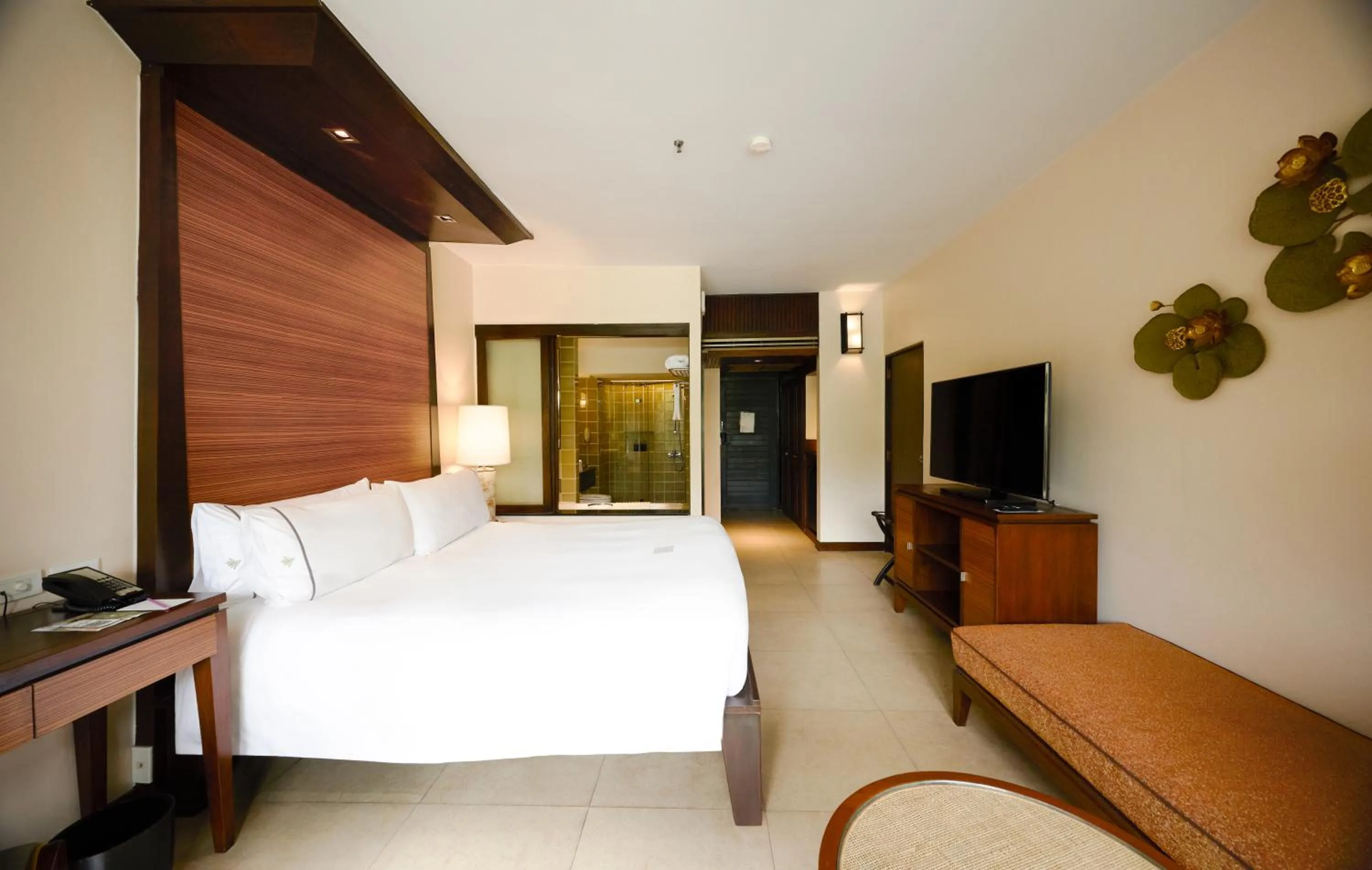 Bed in Siam Bayshore Resort Pattaya