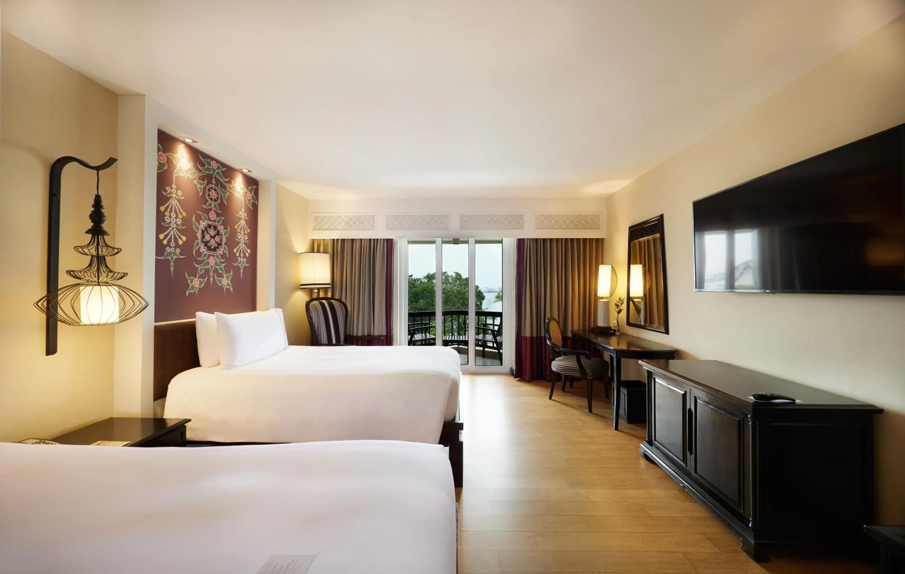 Bed in Siam Bayshore Resort Pattaya