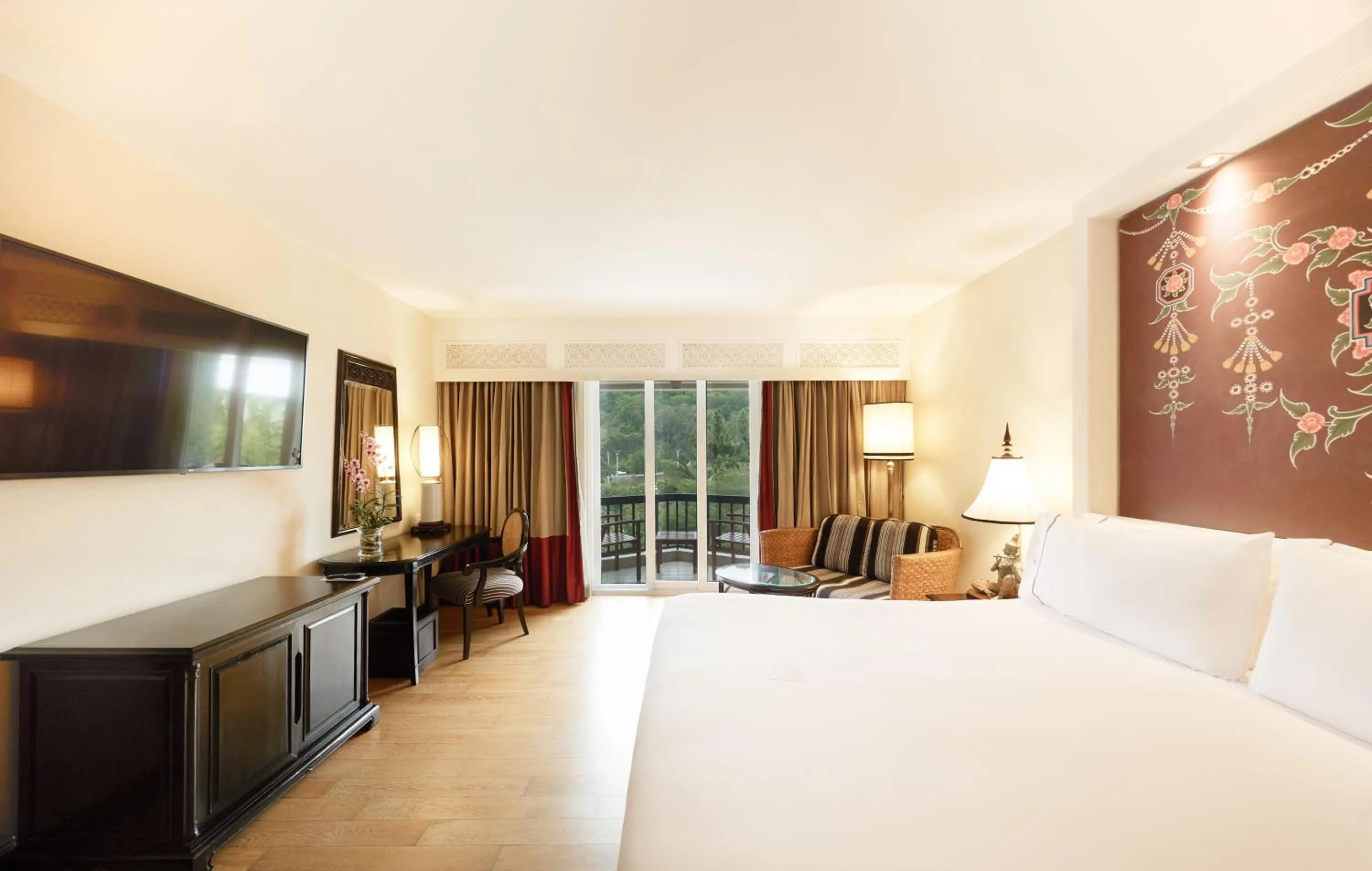 Bed in Siam Bayshore Resort Pattaya