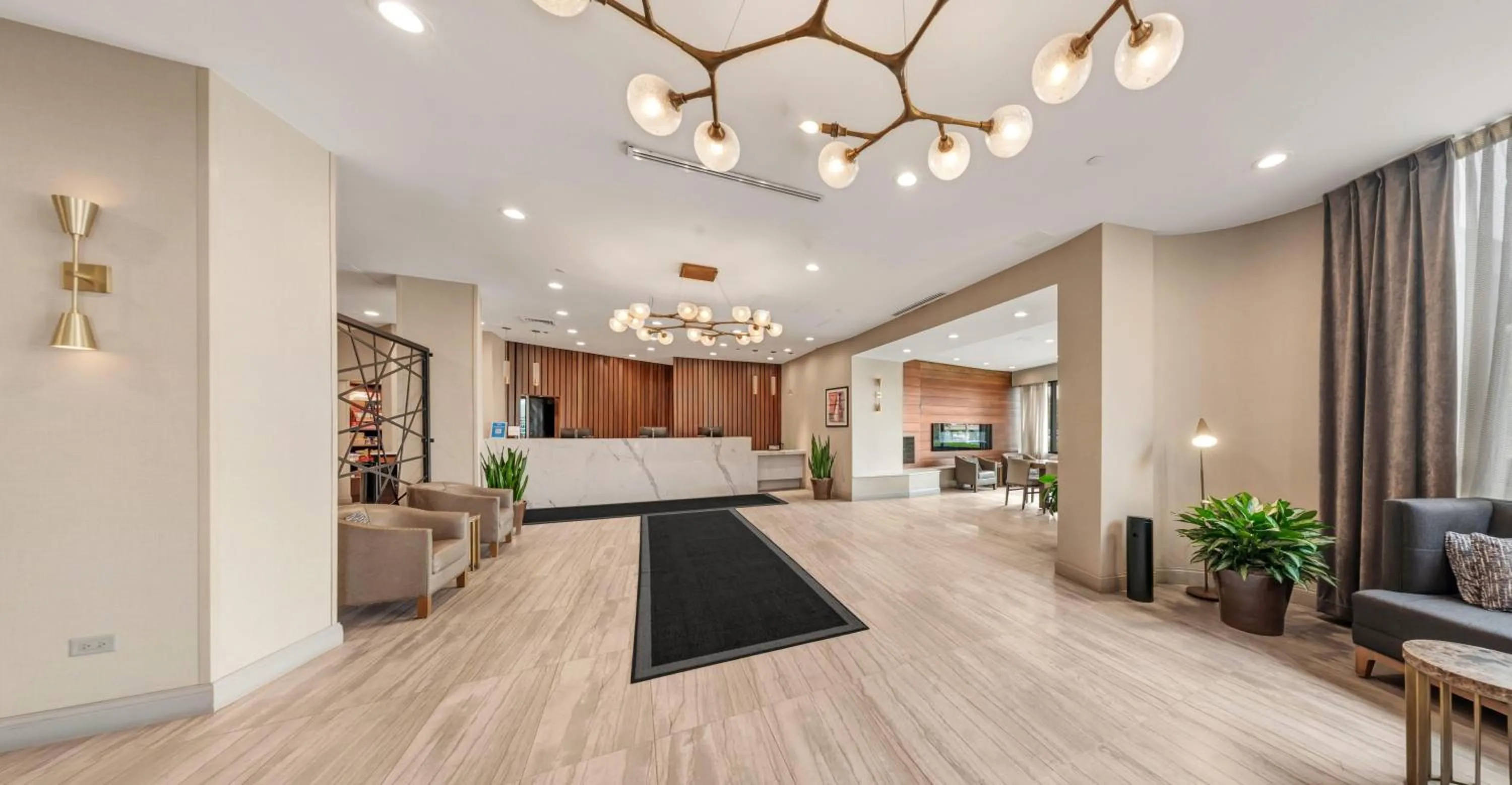 Lobby or reception in Hilton Chicago/Oak Lawn