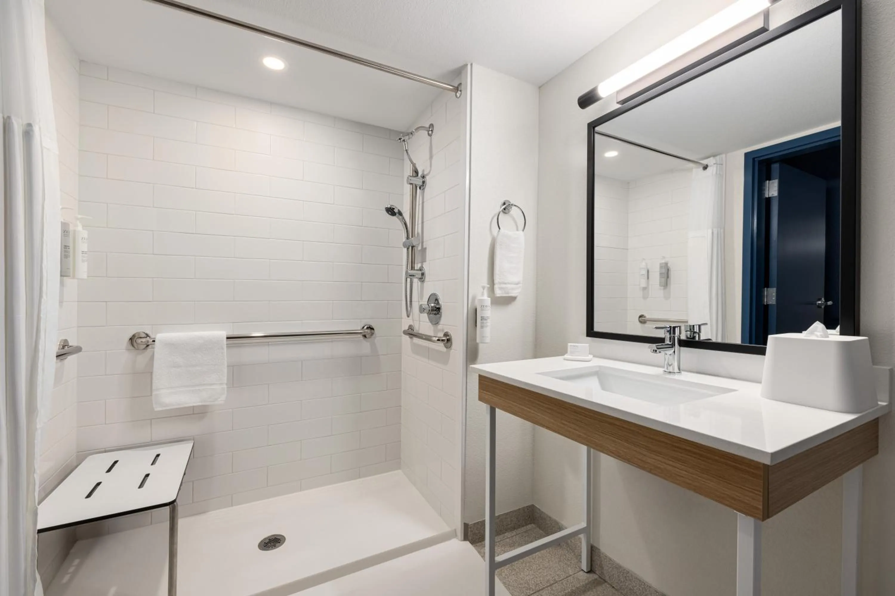 Bathroom in Spark By Hilton Nashville At Opryland