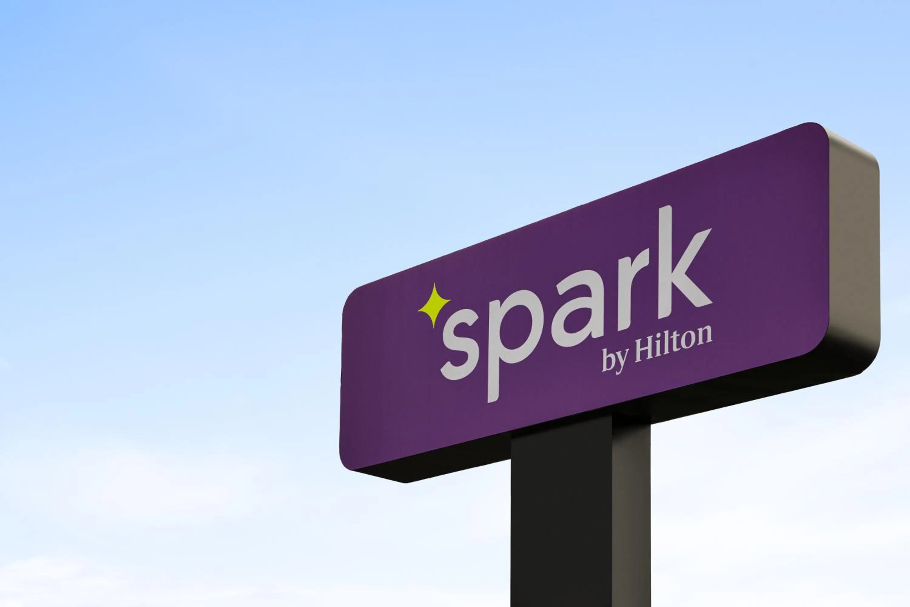 Property building in Spark By Hilton Nashville At Opryland