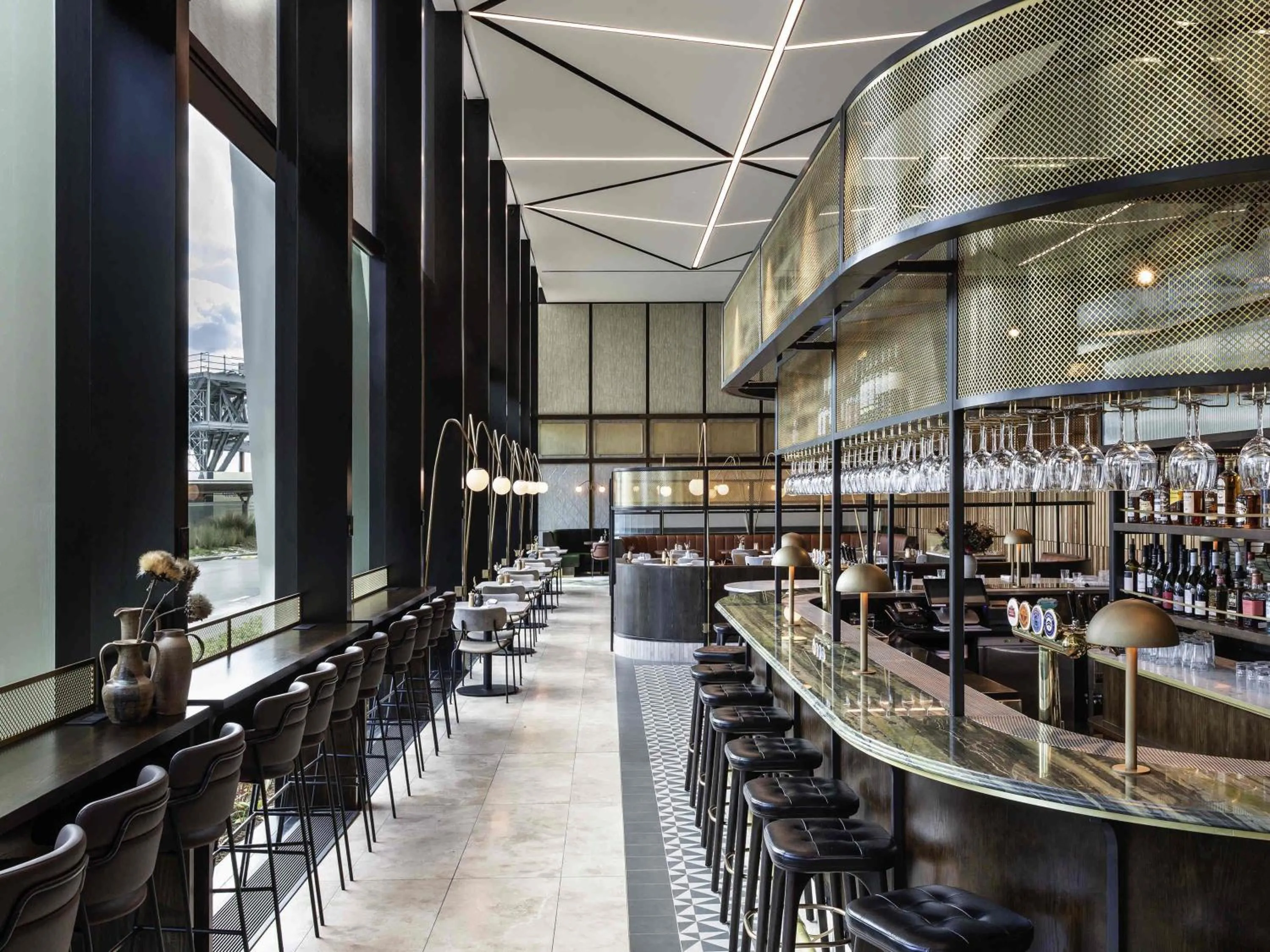 Lounge or bar in Novotel Auckland Airport