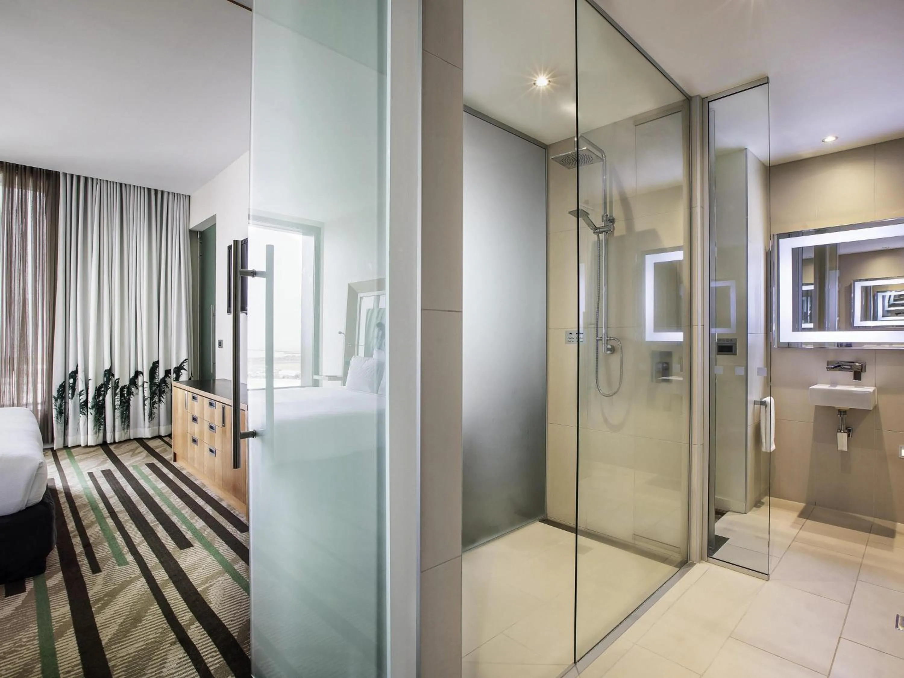 Bedroom in Novotel Auckland Airport