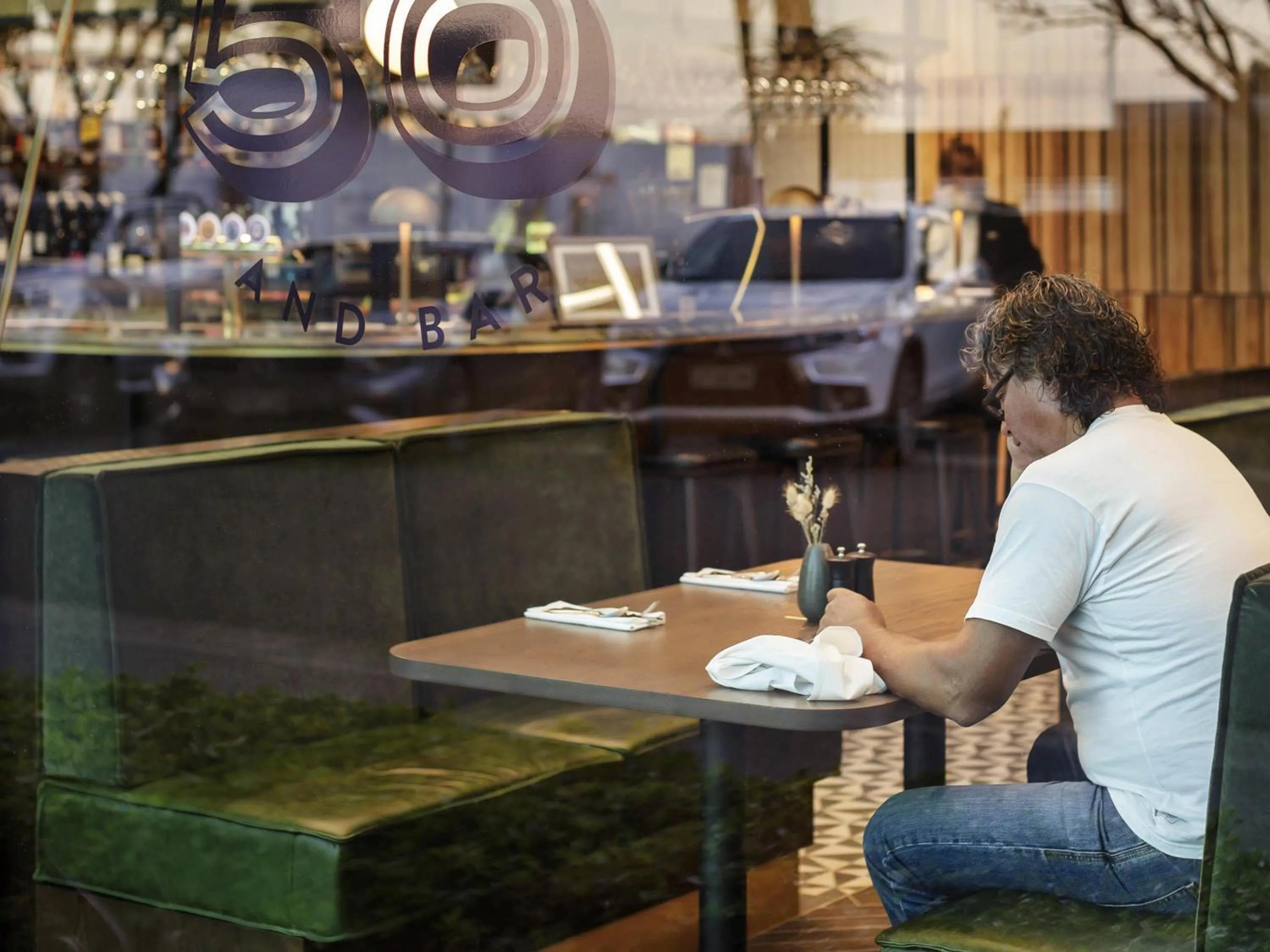 Lounge or bar in Novotel Auckland Airport