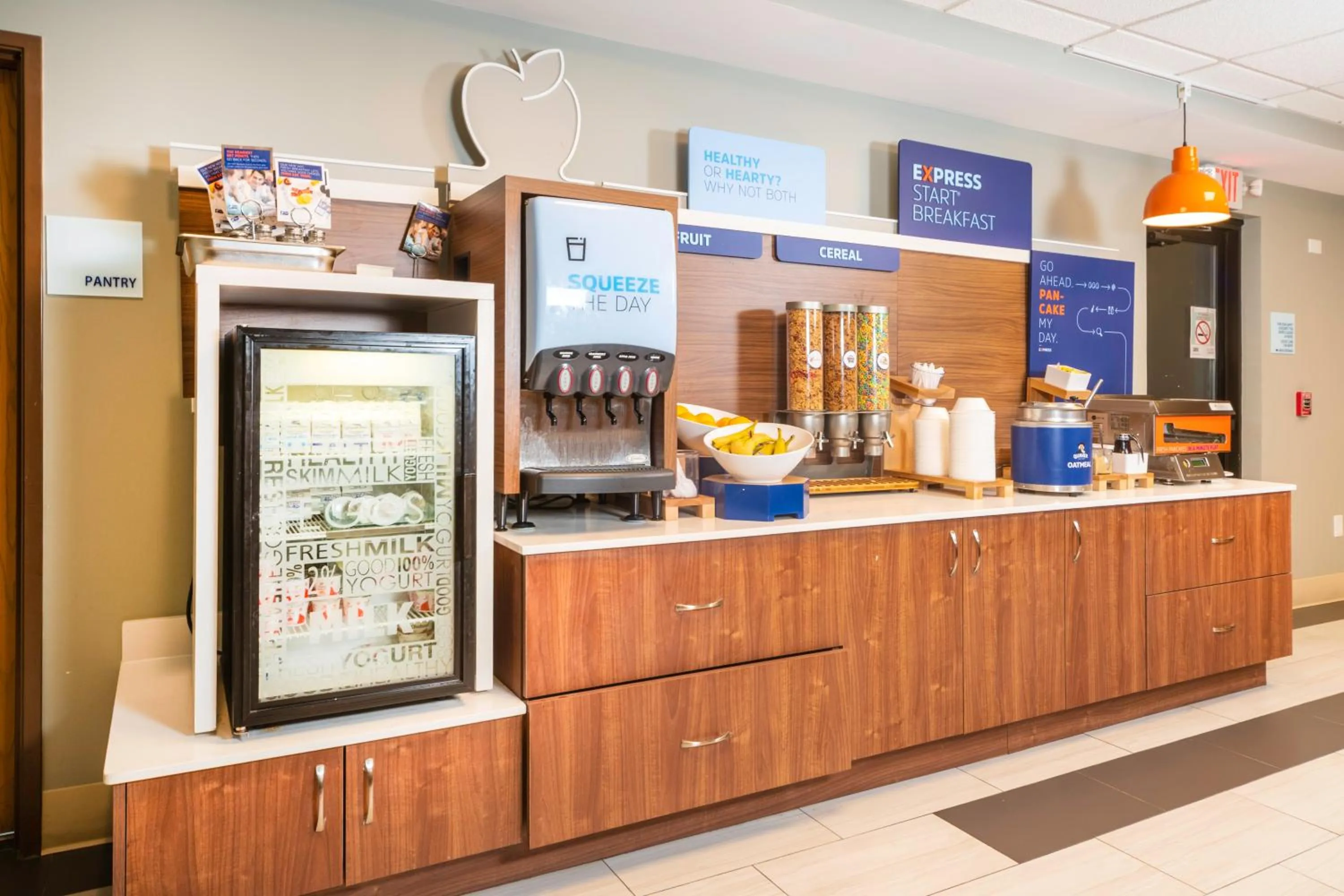 Breakfast in Holiday Inn Express Rochelle by IHG