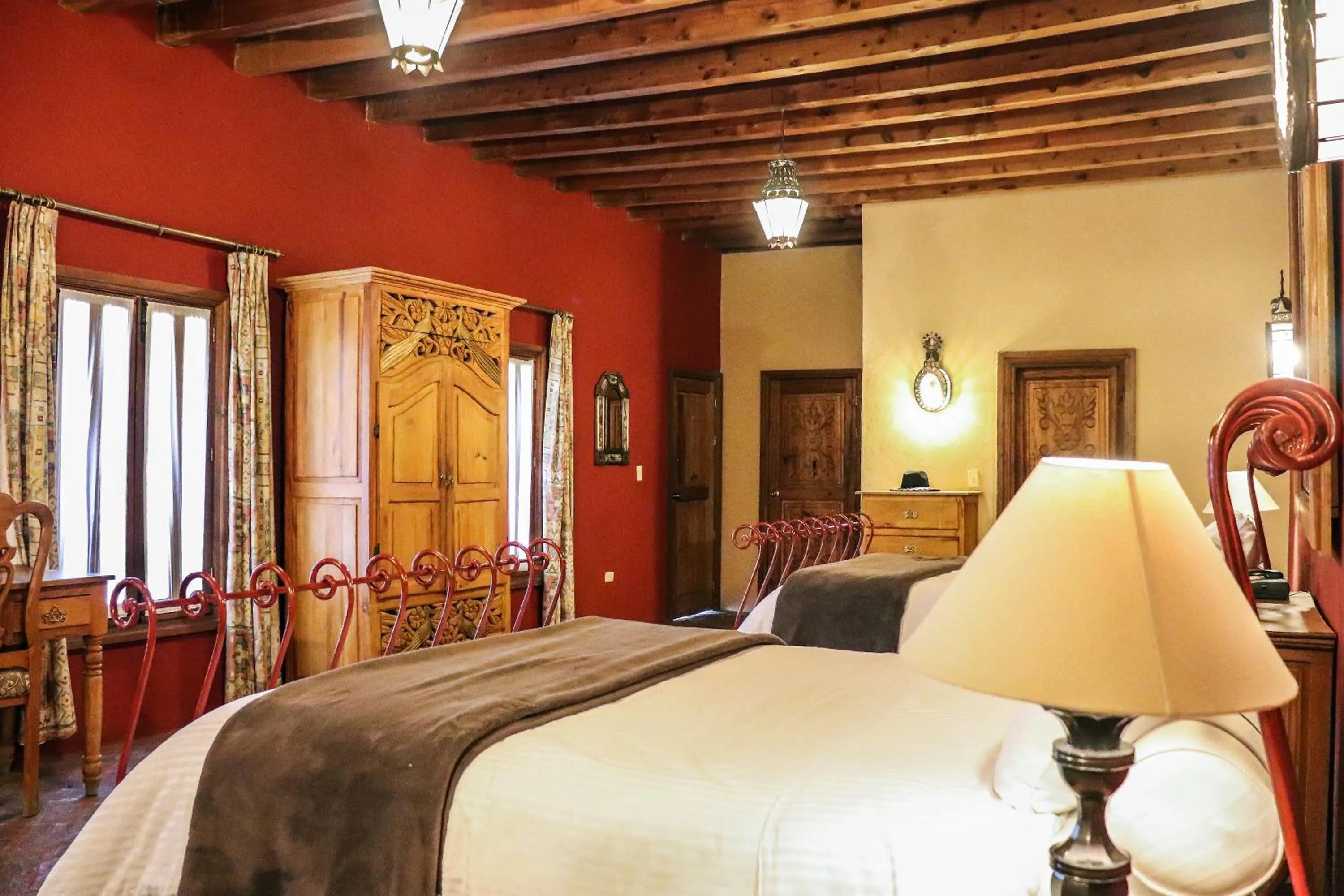 Photo of the whole room, Bed in Mirador del Frayle