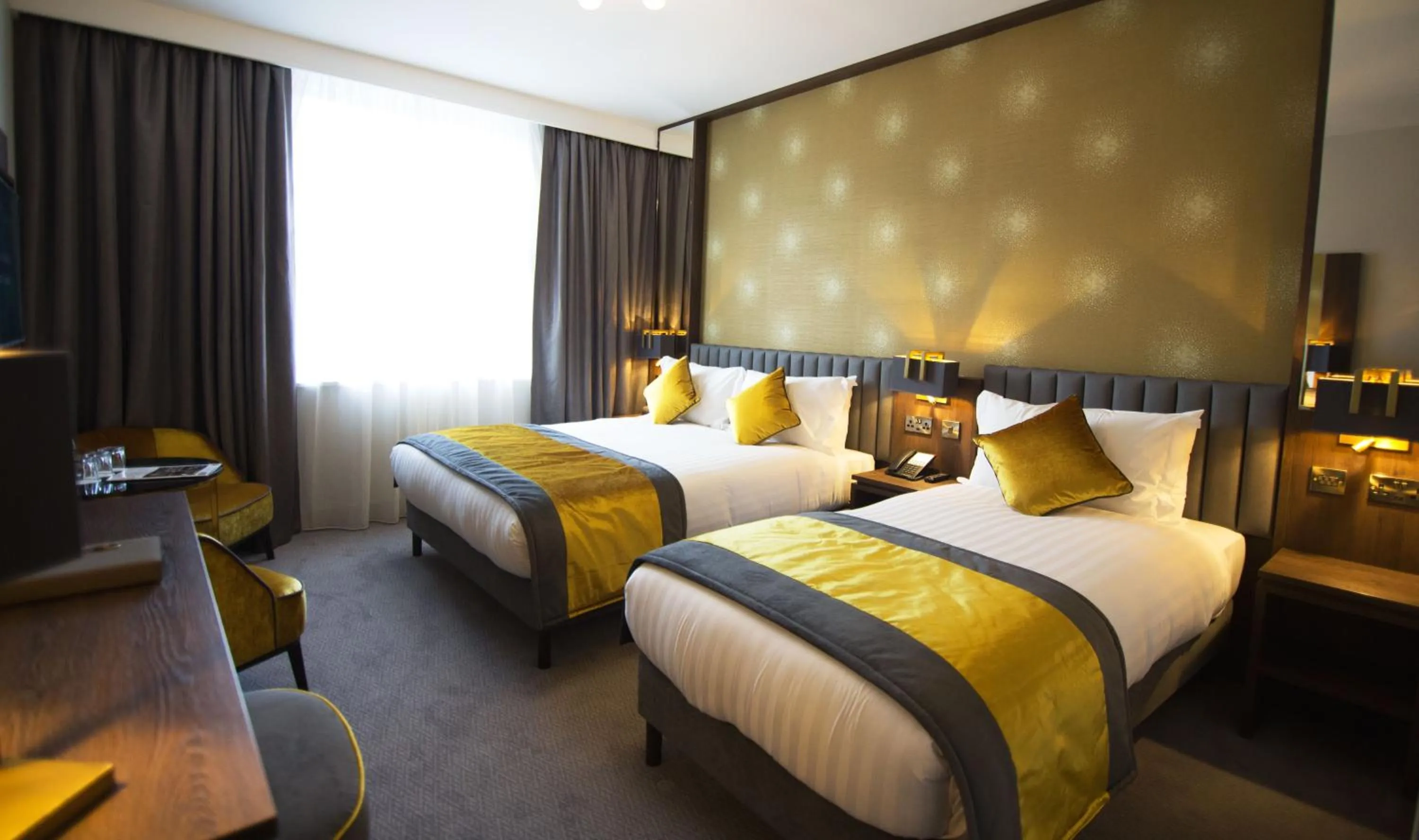 Bedroom, Bed in Iveagh Garden Hotel