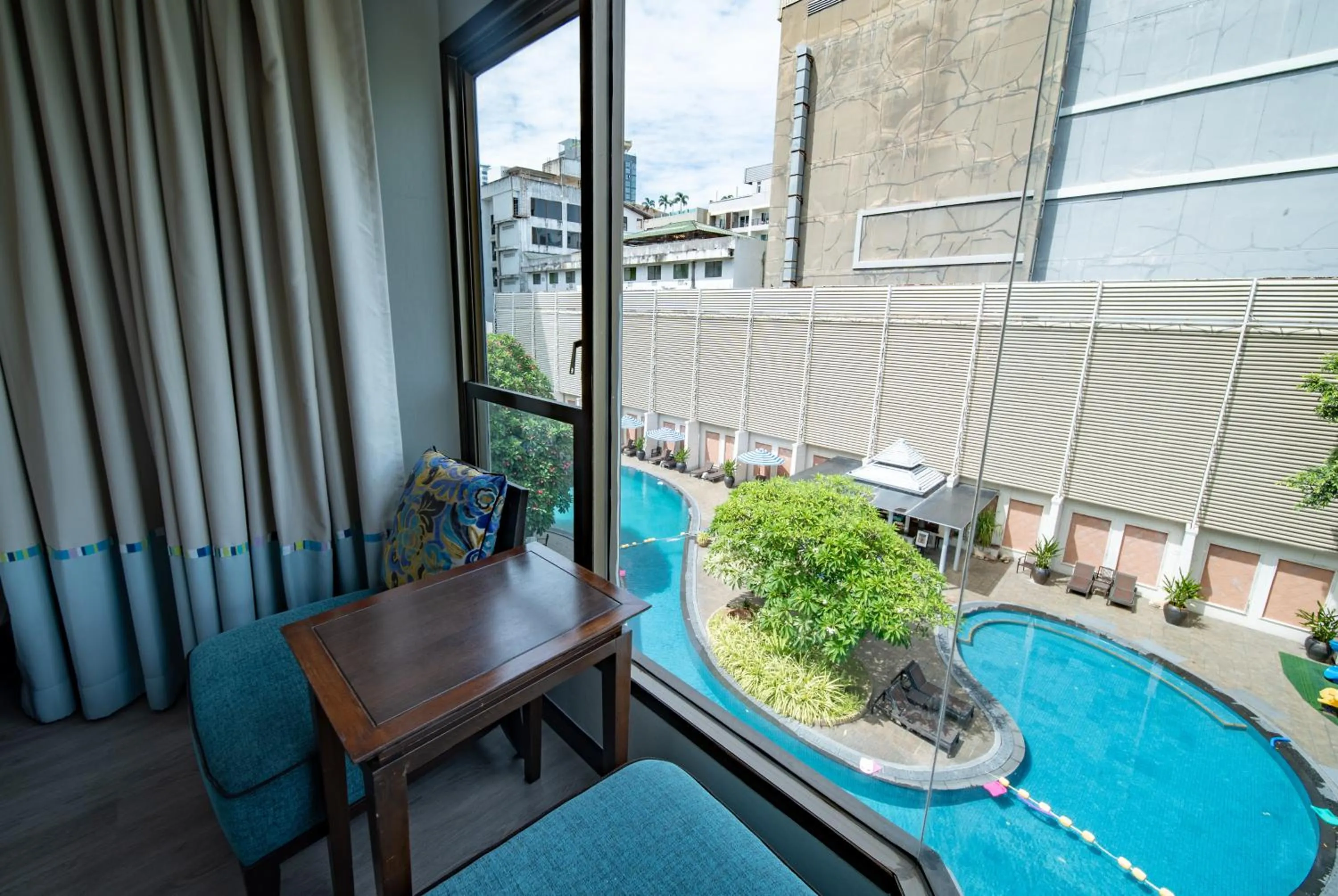 Pool view in The Bayview Hotel Pattaya