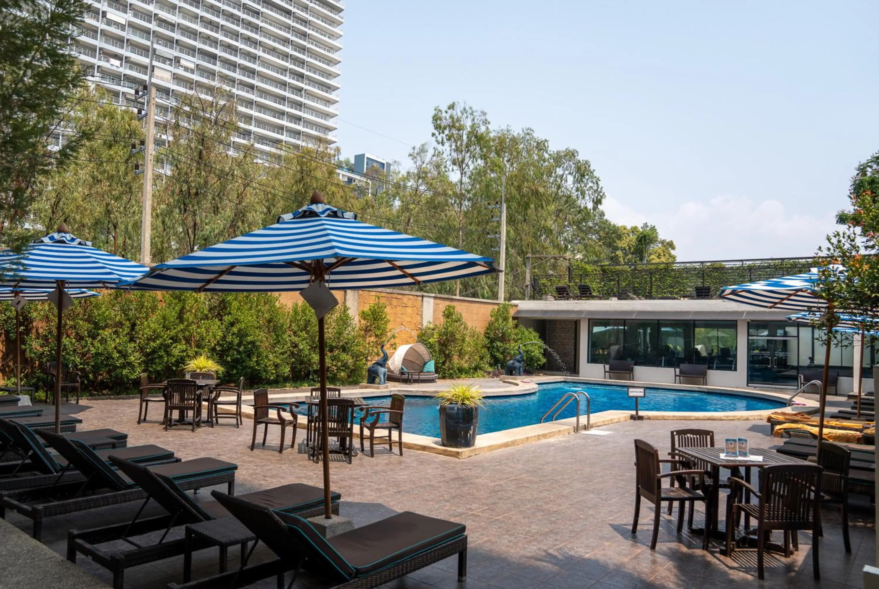 Area and facilities in The Bayview Hotel Pattaya