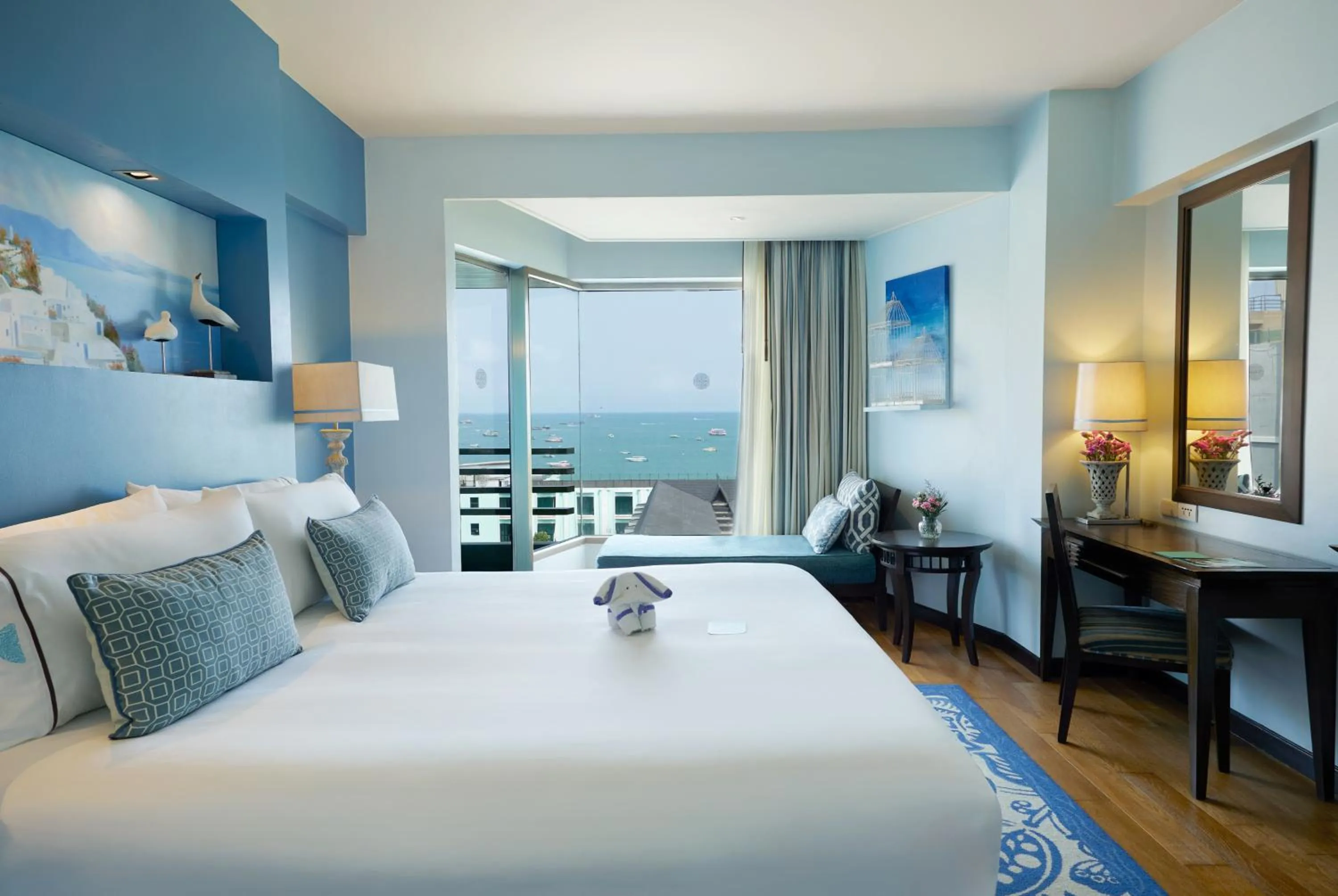 Bed in The Bayview Hotel Pattaya