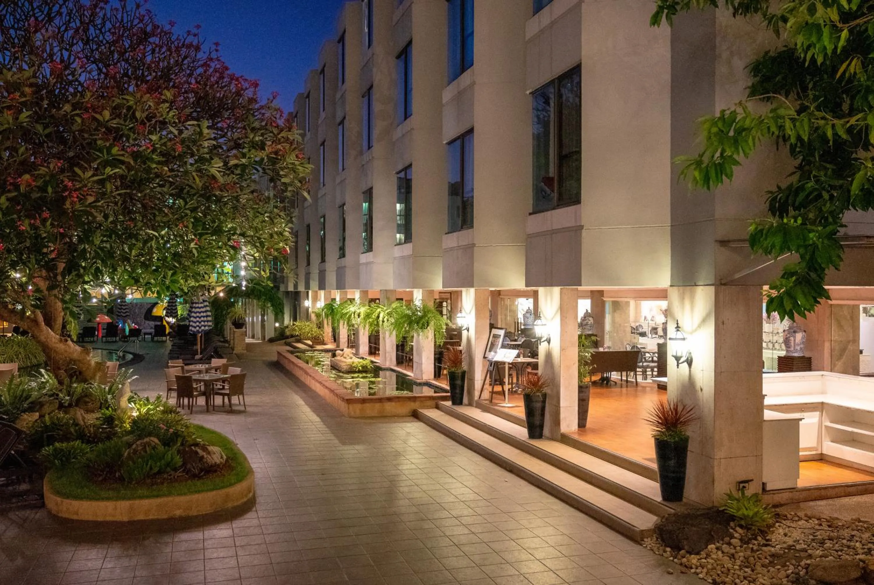 Area and facilities in The Bayview Hotel Pattaya