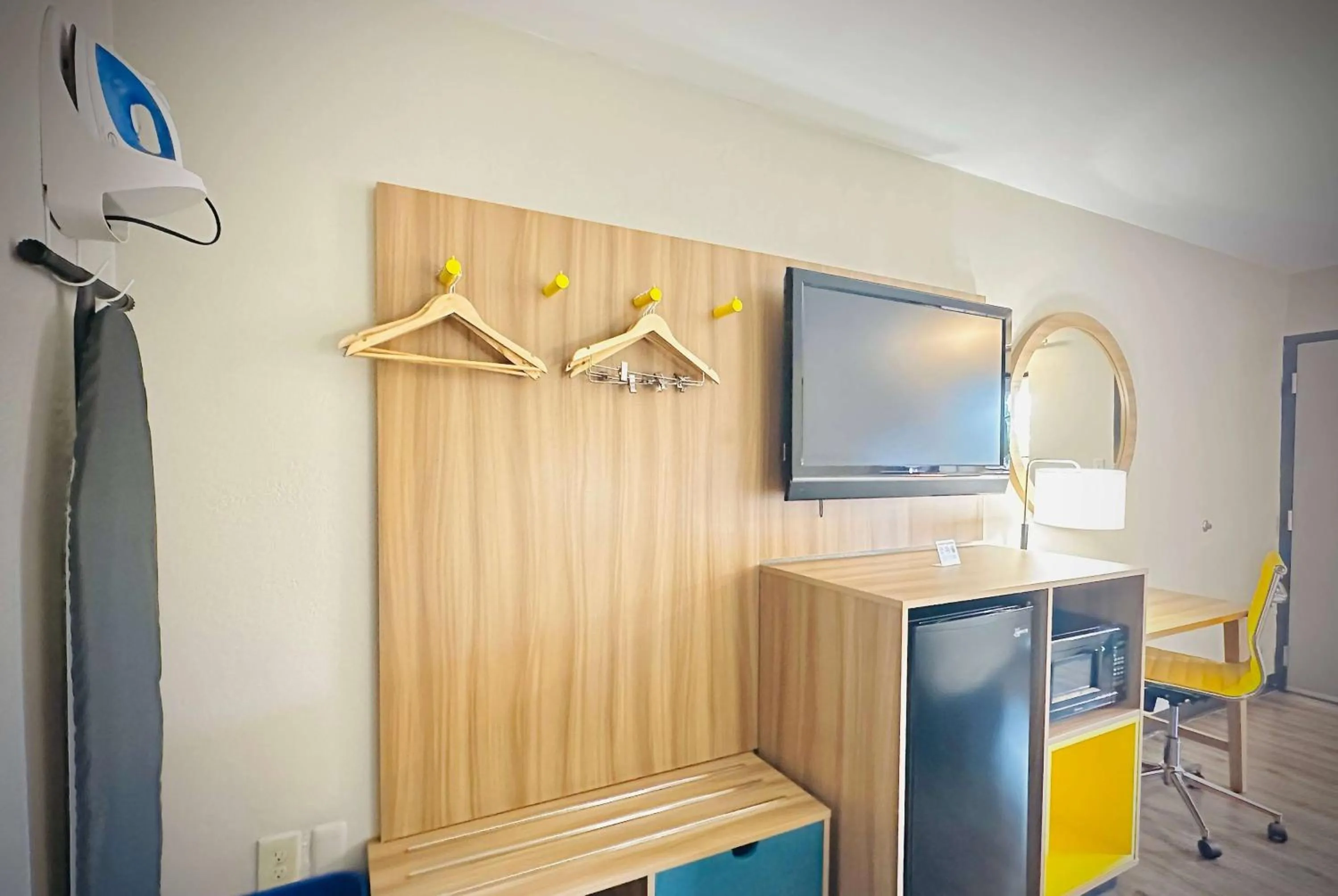 Photo of the whole room in Days Inn by Wyndham WestEnd Alexandria,VA Washington DC Area