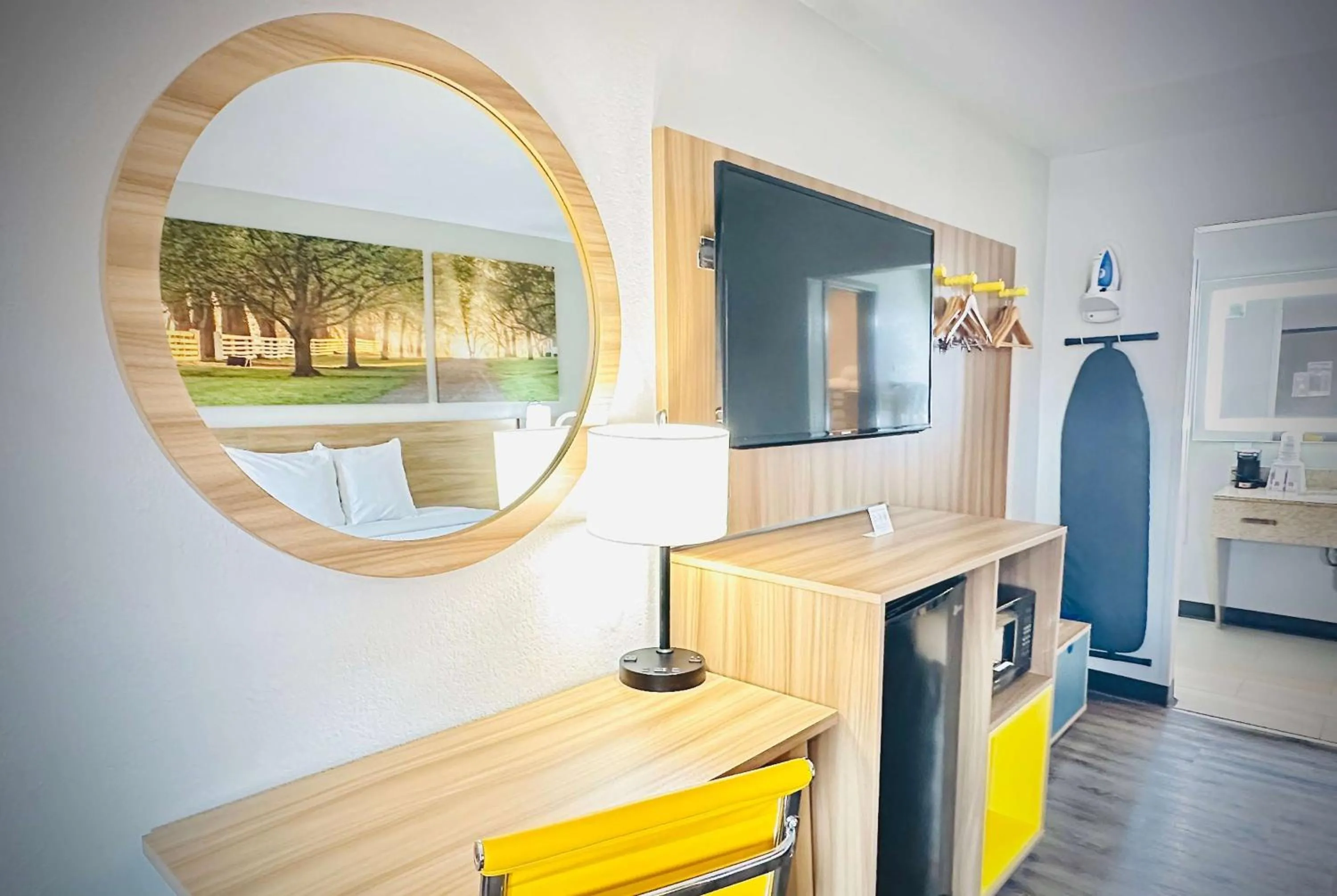 Photo of the whole room in Days Inn by Wyndham WestEnd Alexandria,VA Washington DC Area