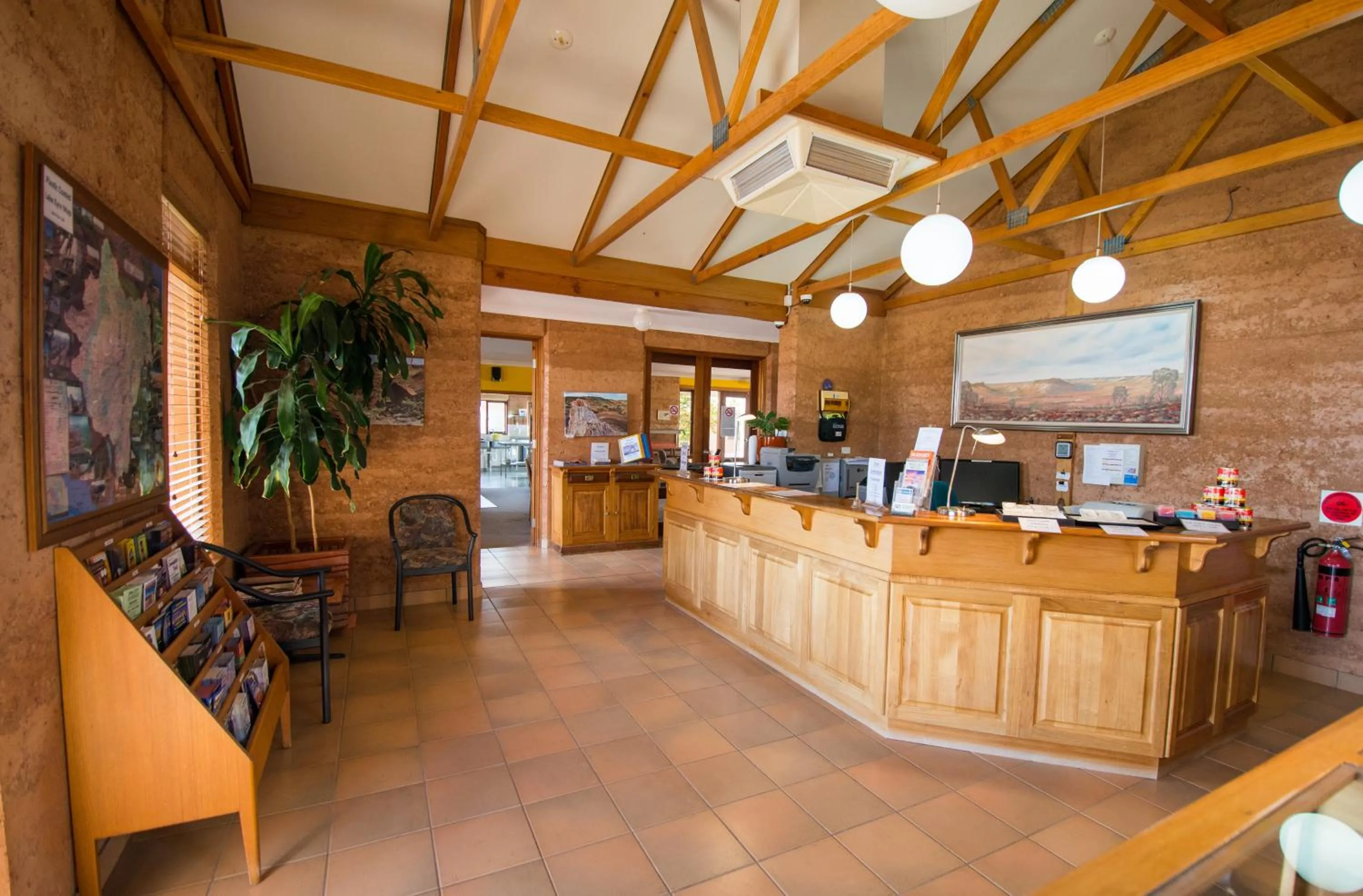 Lobby or reception in Mud Hut Motel