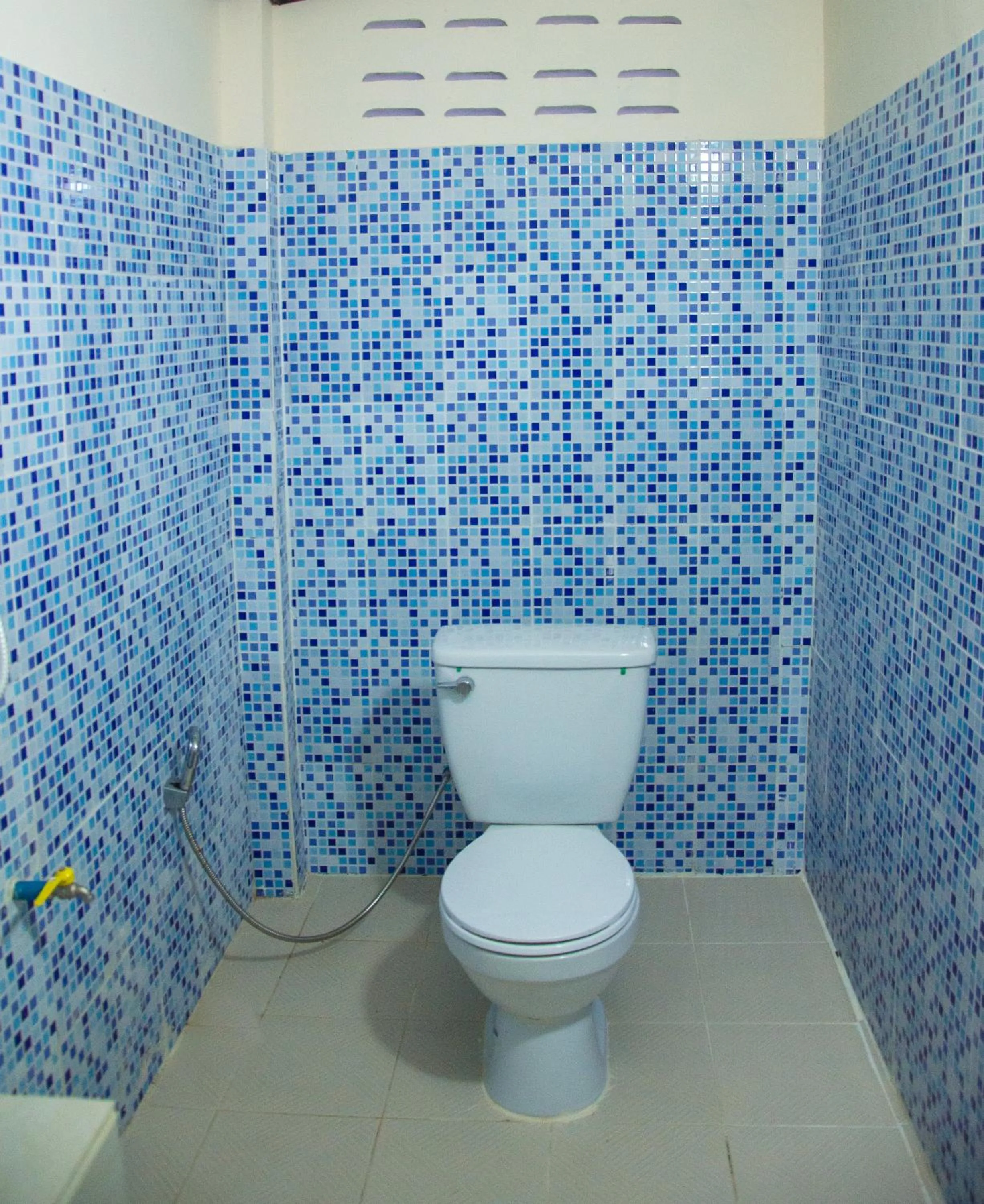 Toilet in Nature Beach Resort, Koh Lanta