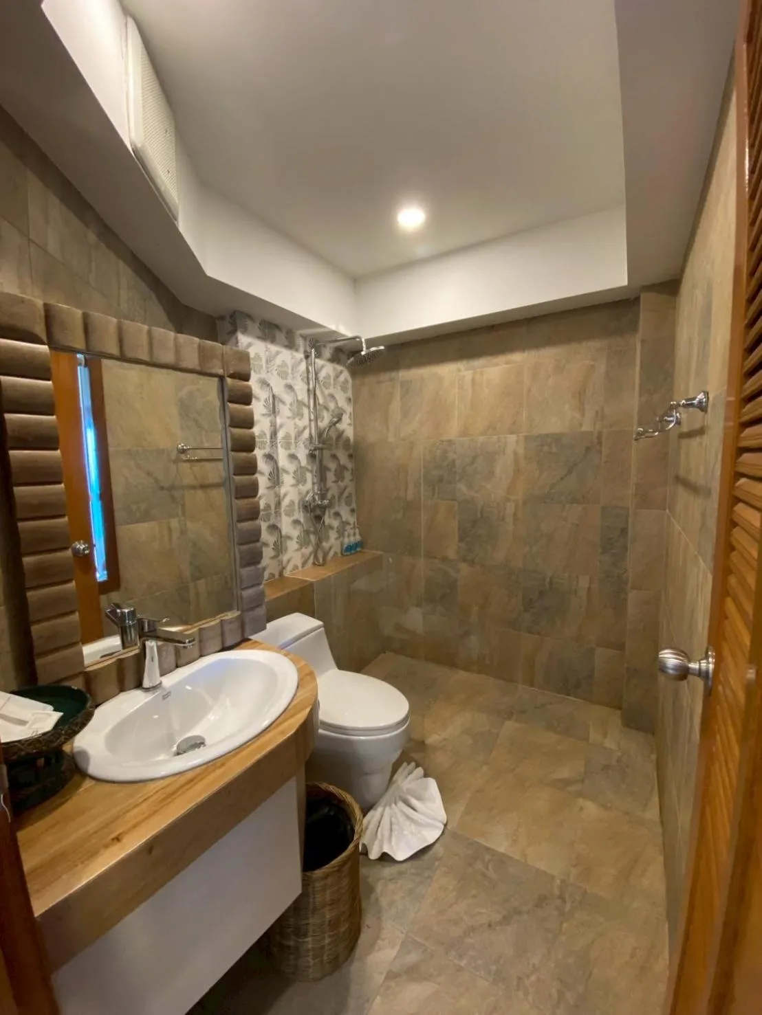 Baan Hin Sai Resort & Spa