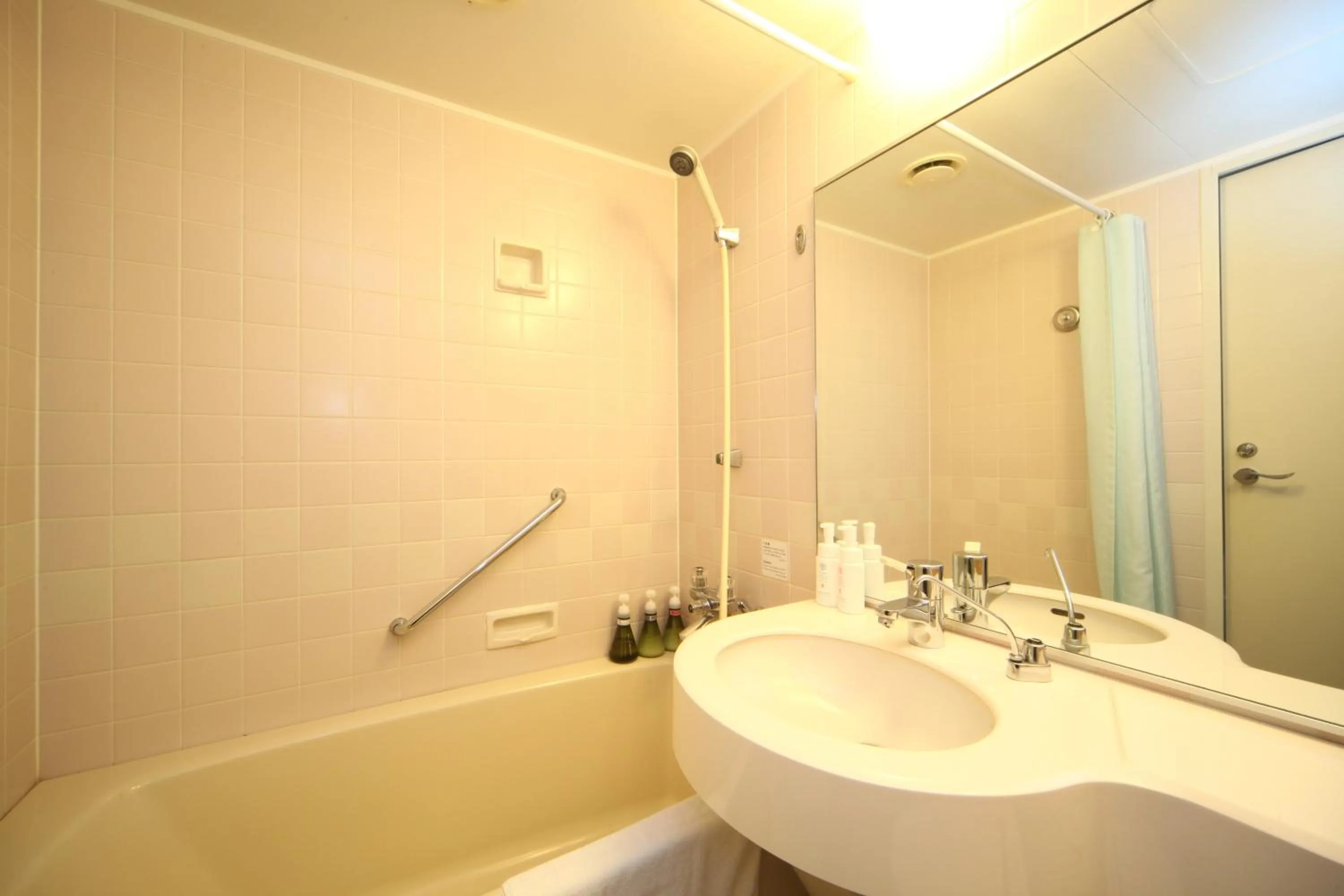 Bathroom in Hakodate Kokusai Hotel