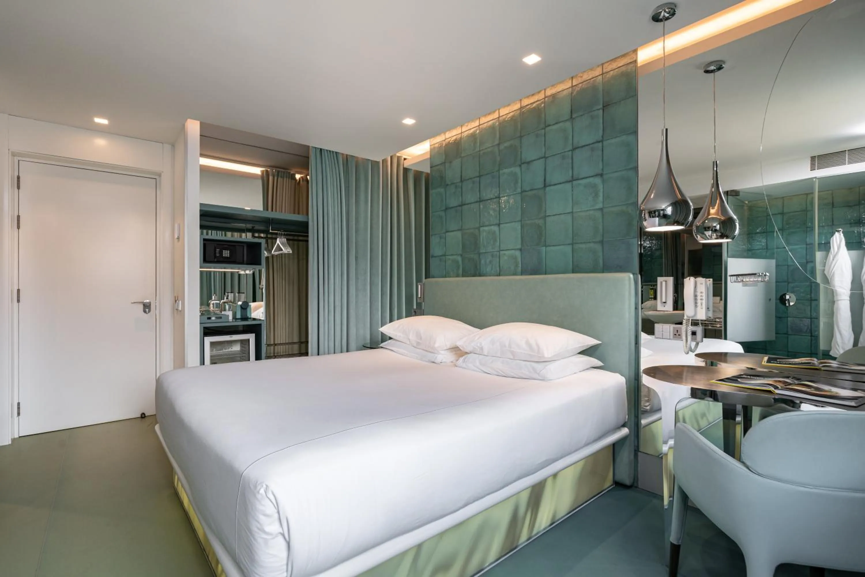 Bed in WC by The Beautique Hotels