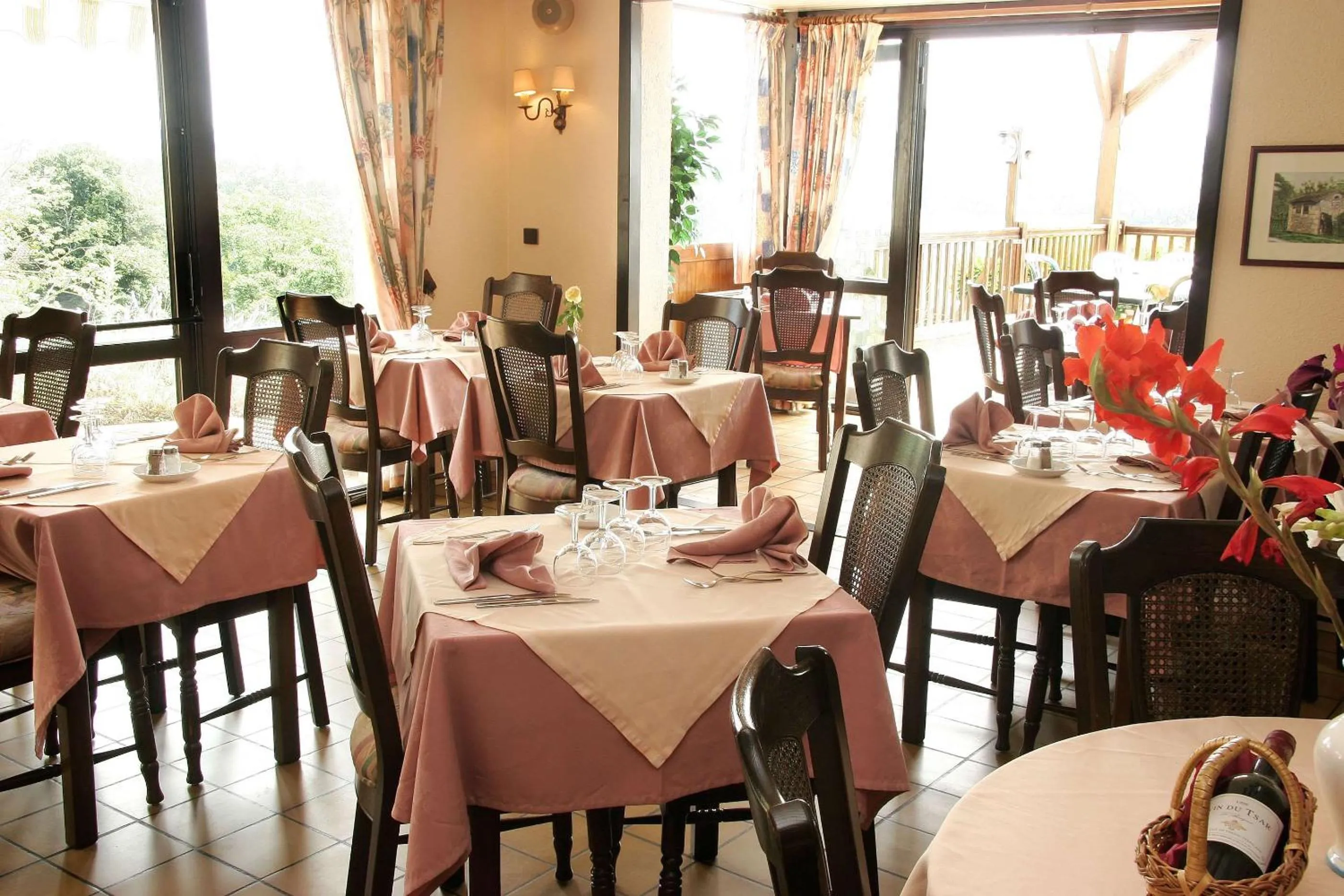 Restaurant/places to eat in Brit Hotel Vallee du Lot