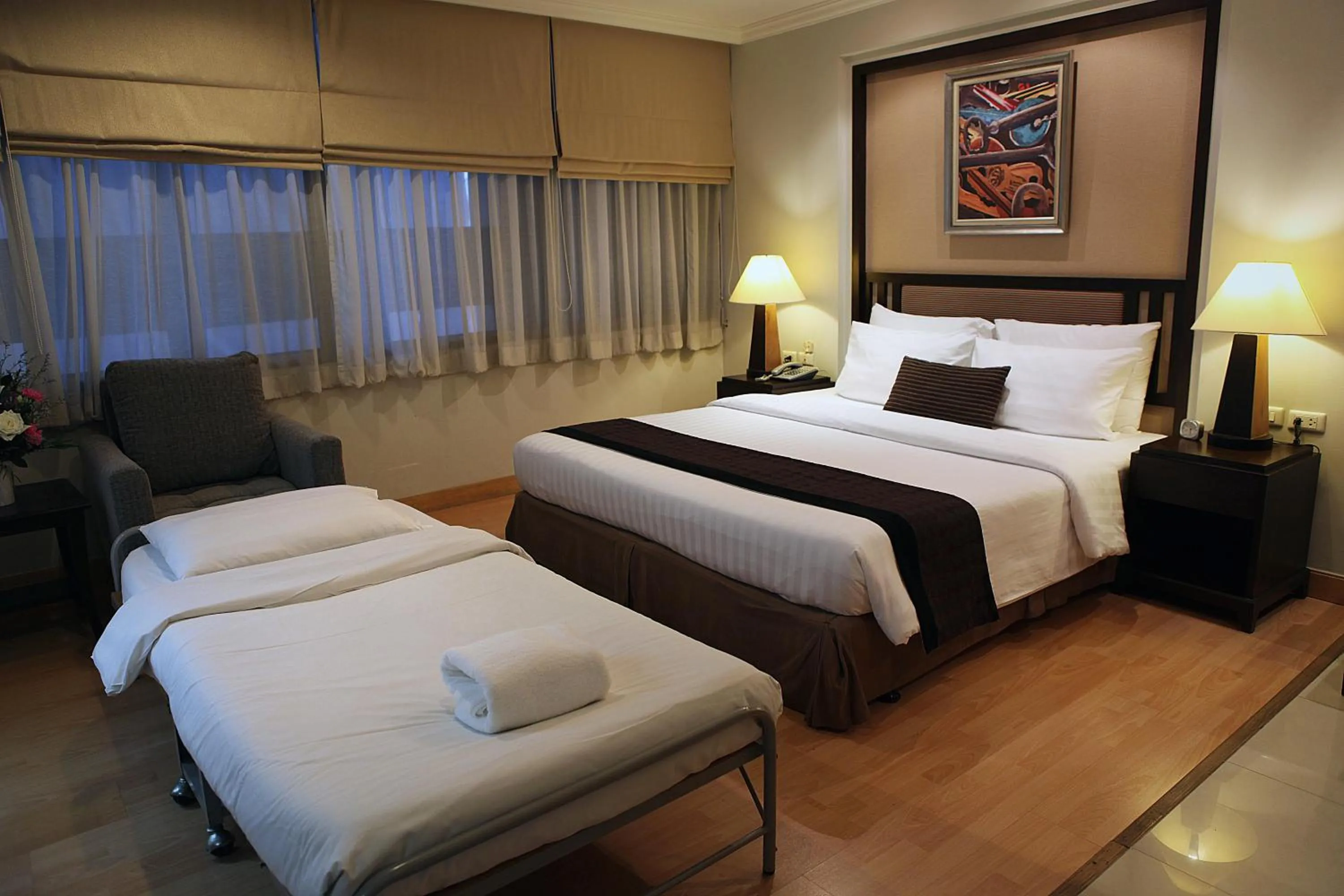 Bed in The Key Bangkok Hotel