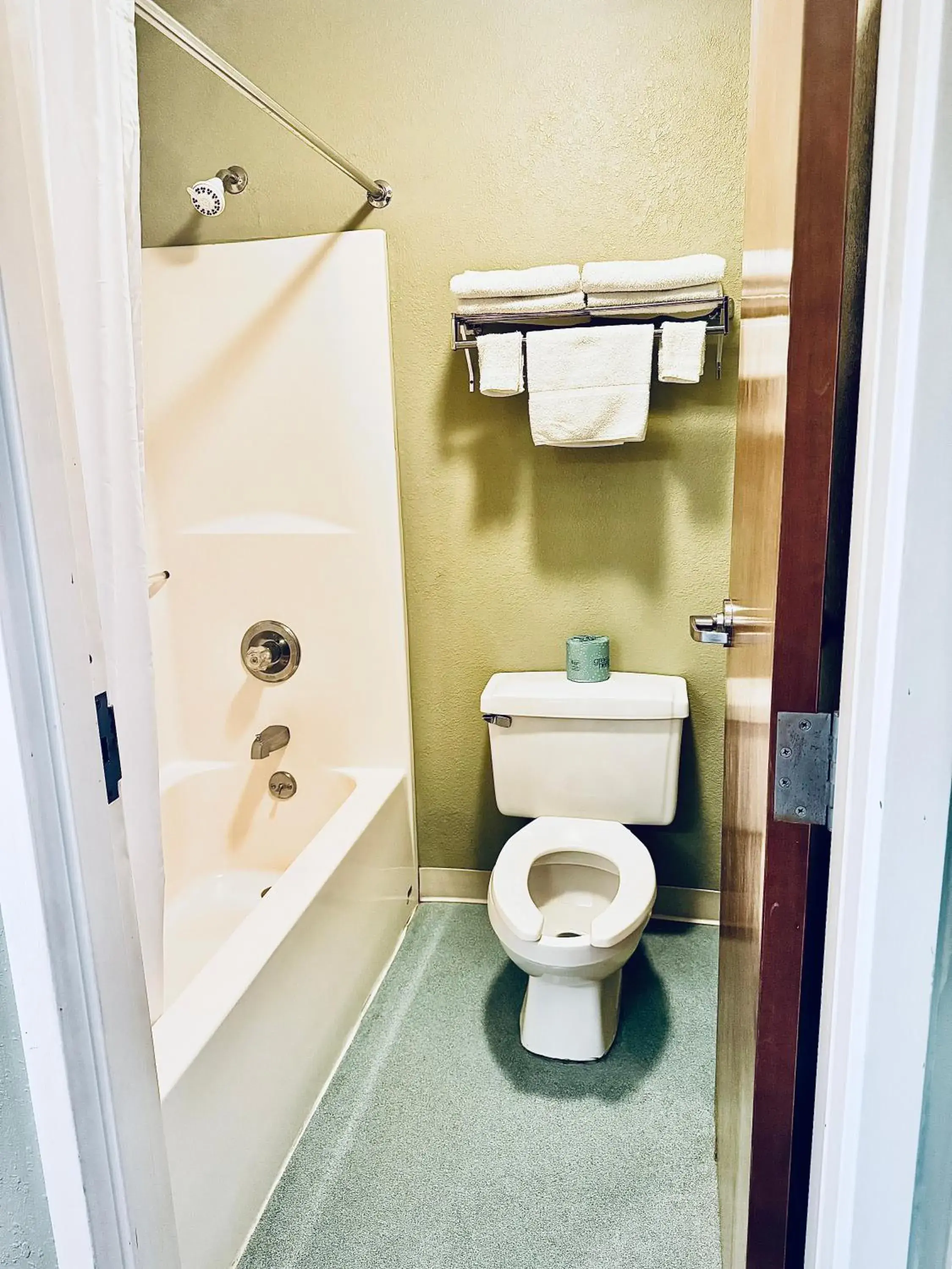 Deluxe Queen Room in Santa's Lodge Deluxe Queen Room in Santa's Lodge