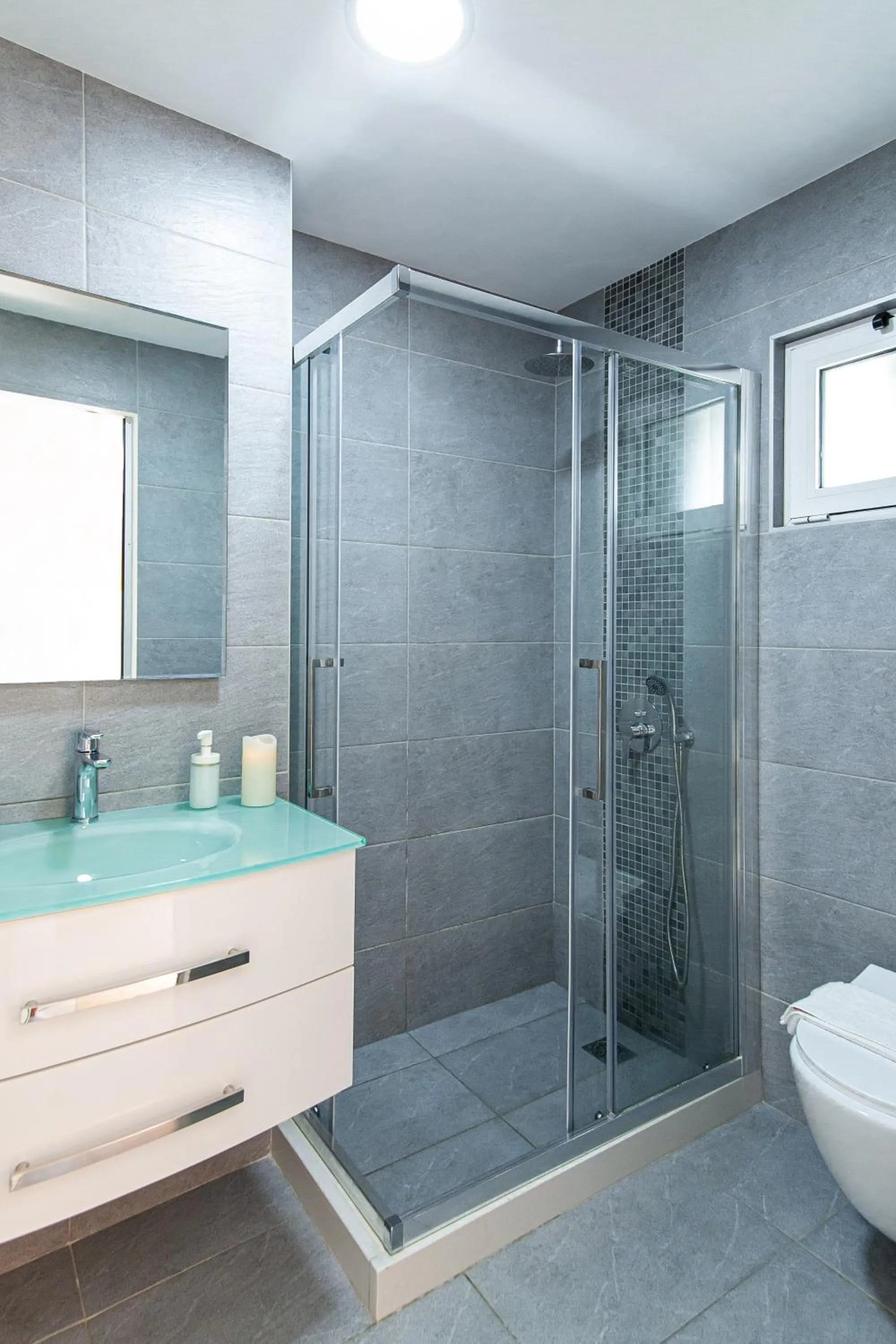 Bathroom in Villa Mare Monte ApartHotel