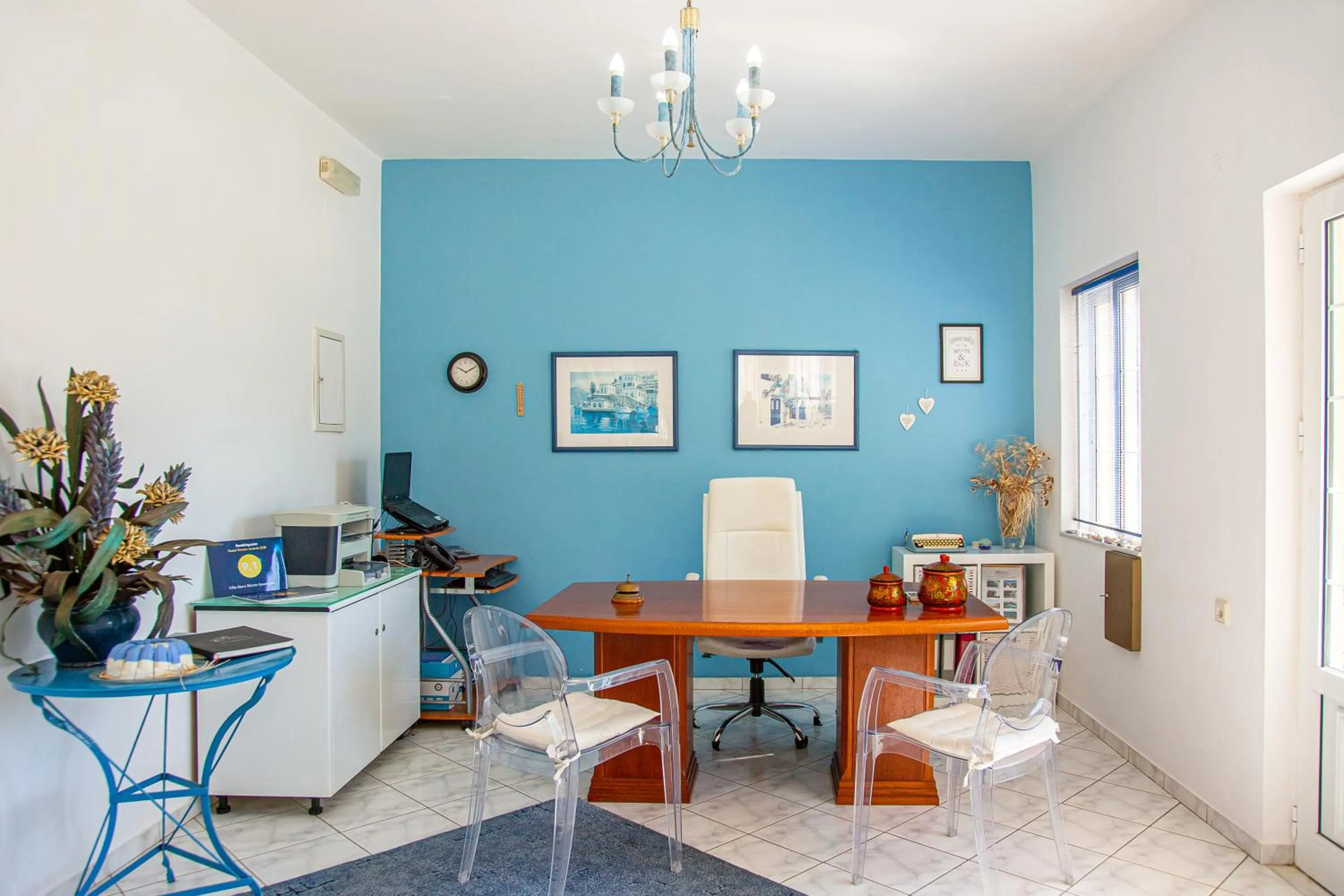 Lobby or reception in Villa Mare Monte ApartHotel