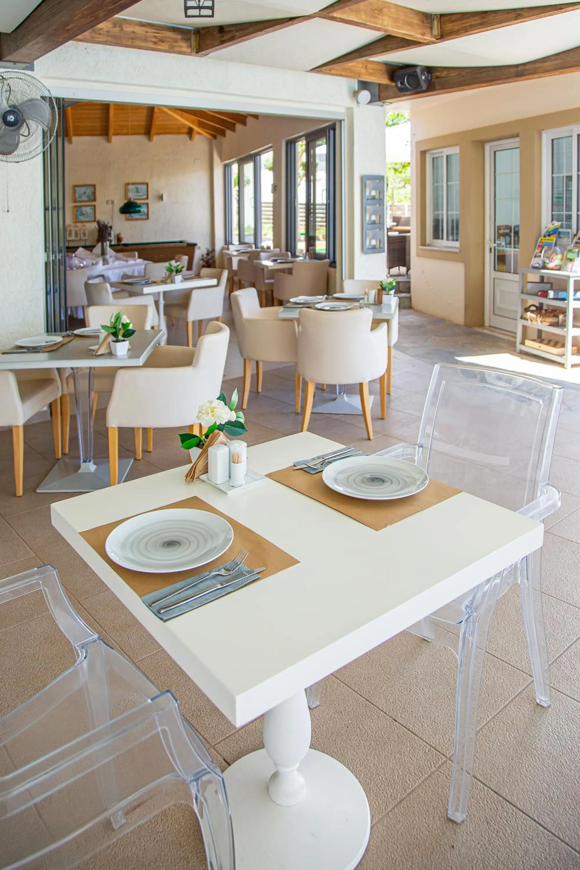 Restaurant/places to eat in Villa Mare Monte ApartHotel